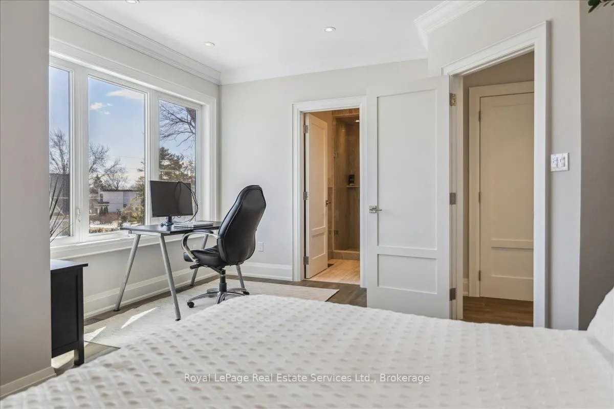 1211 Pinegrove Road