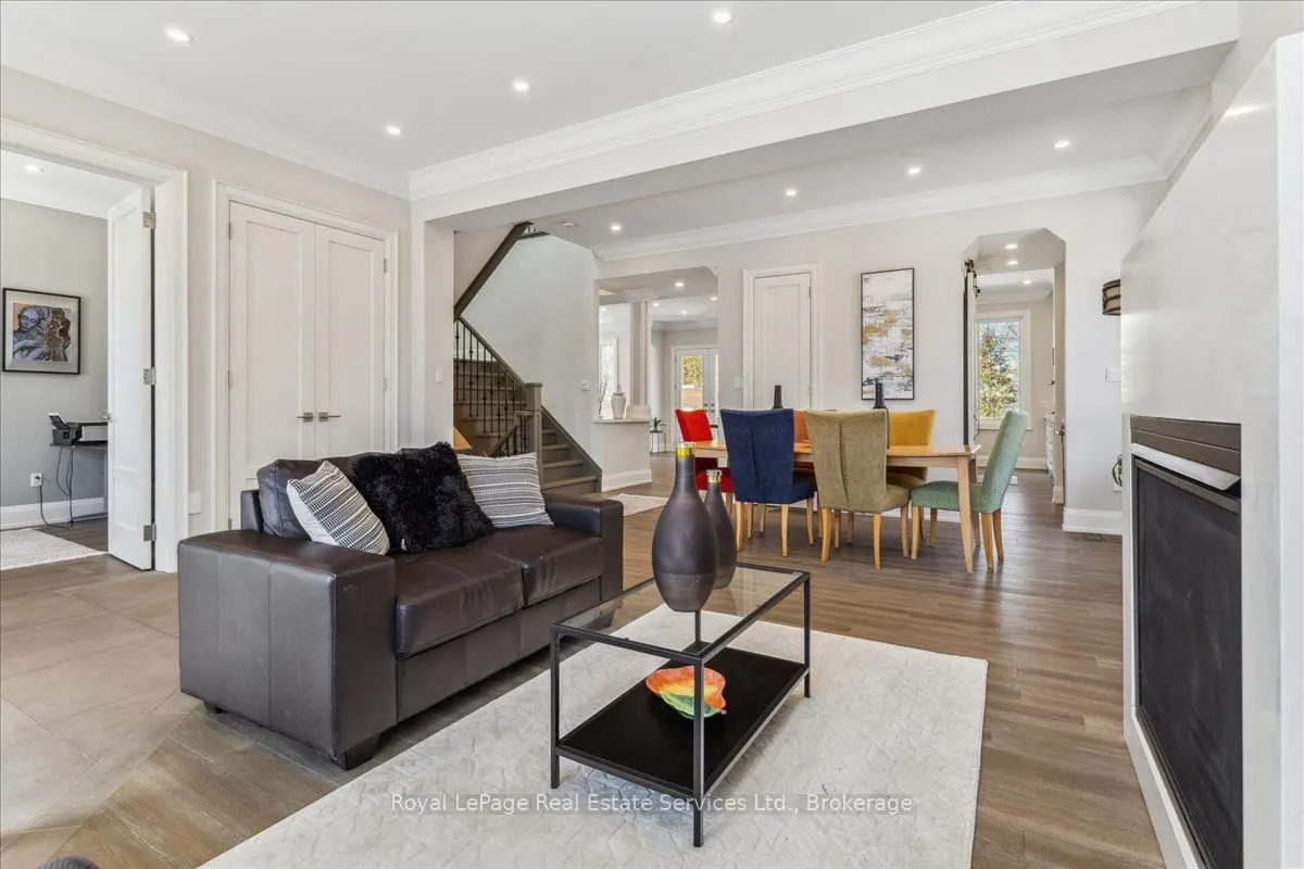 1211 Pinegrove Road