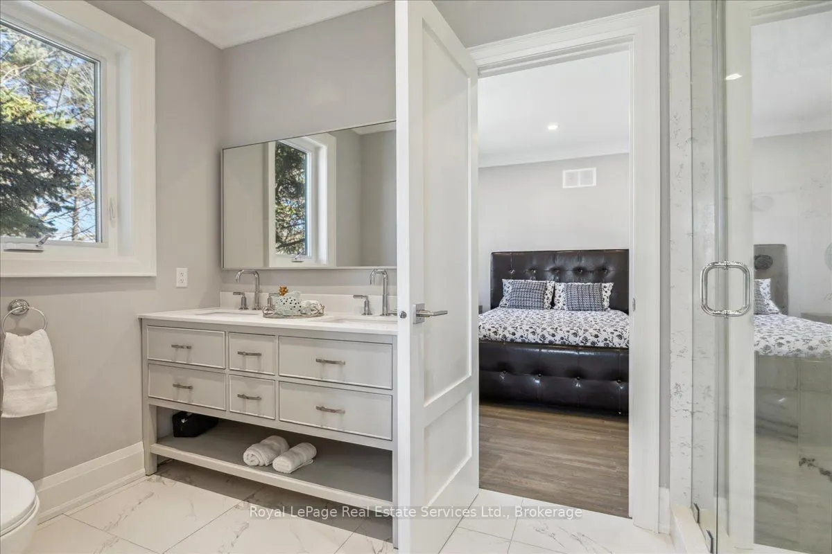 1211 Pinegrove Road
