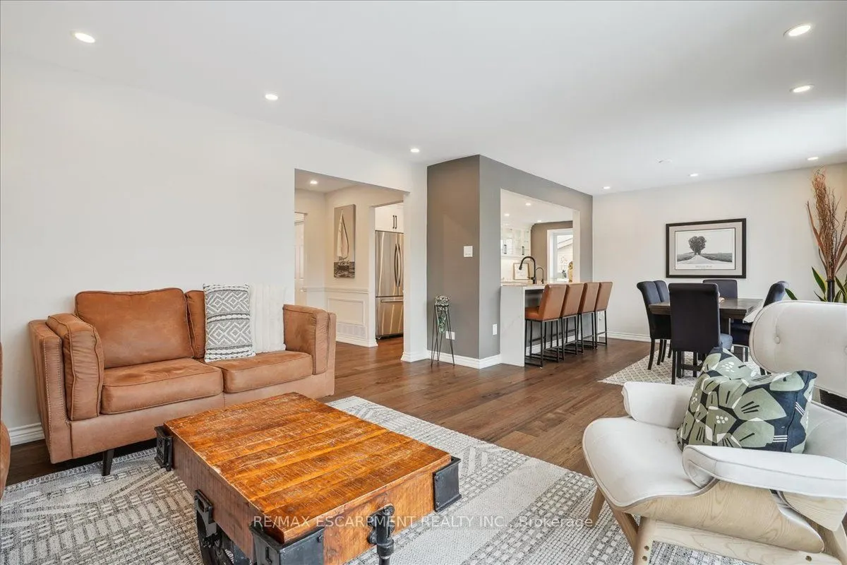 1268 Rosseau Place