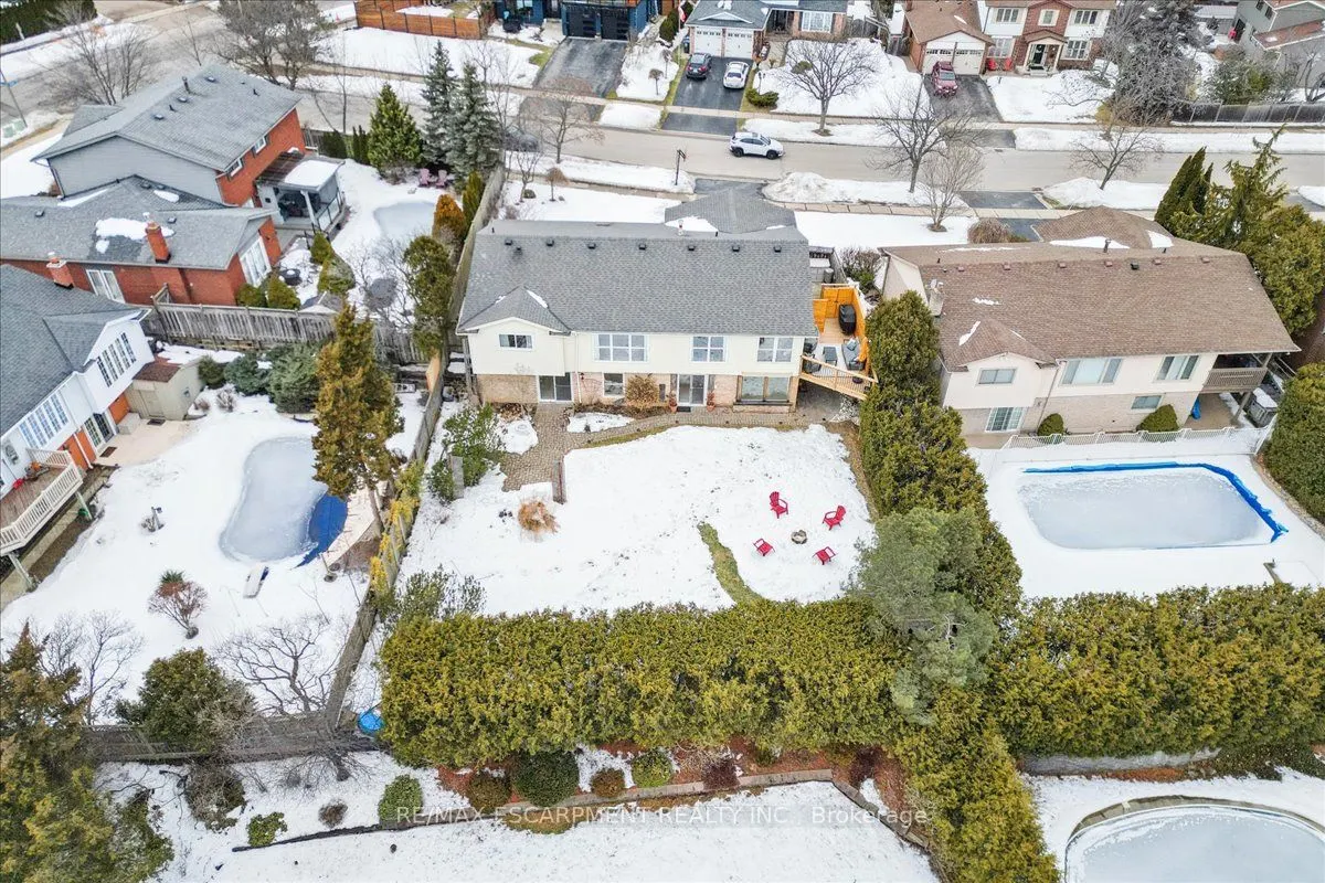 1268 Rosseau Place