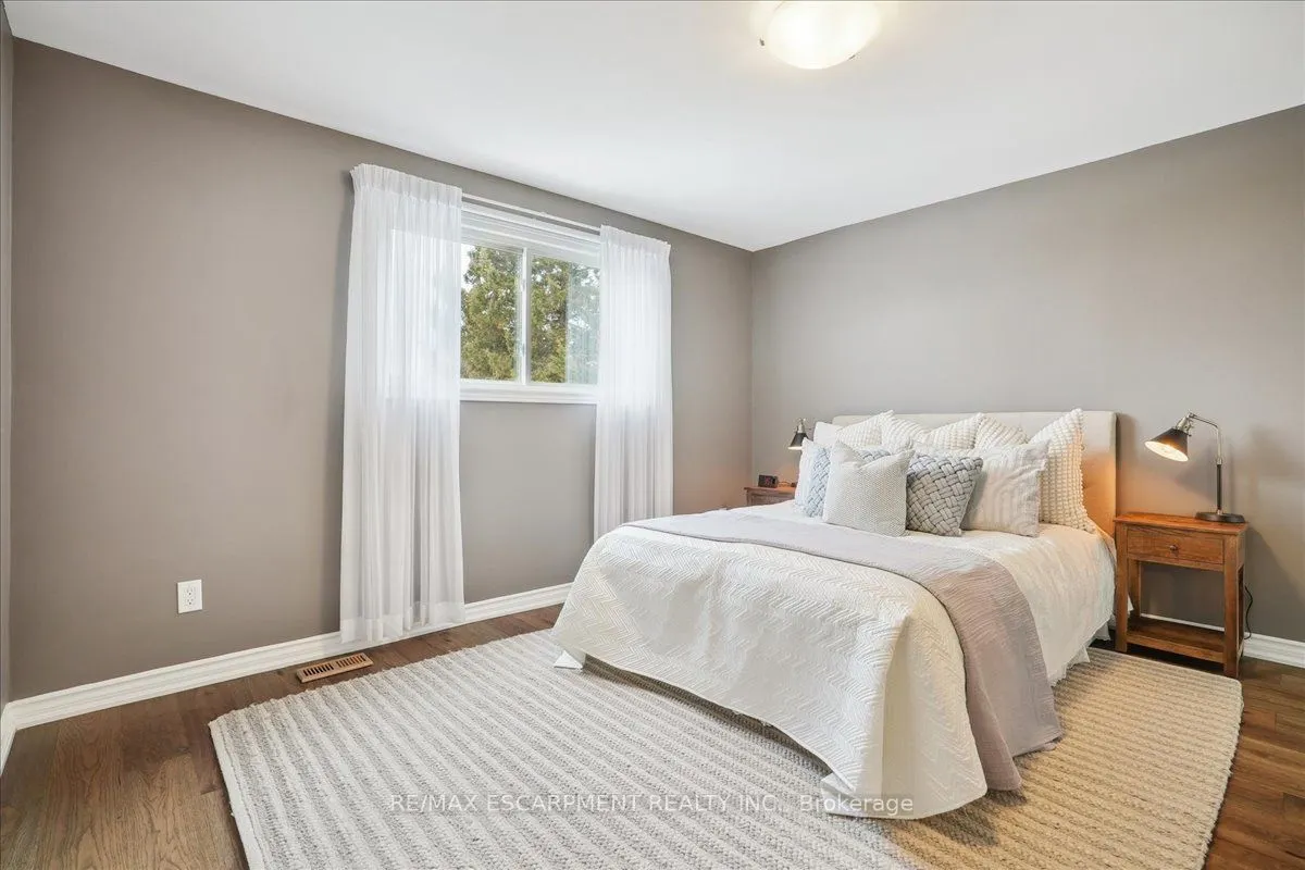 1268 Rosseau Place