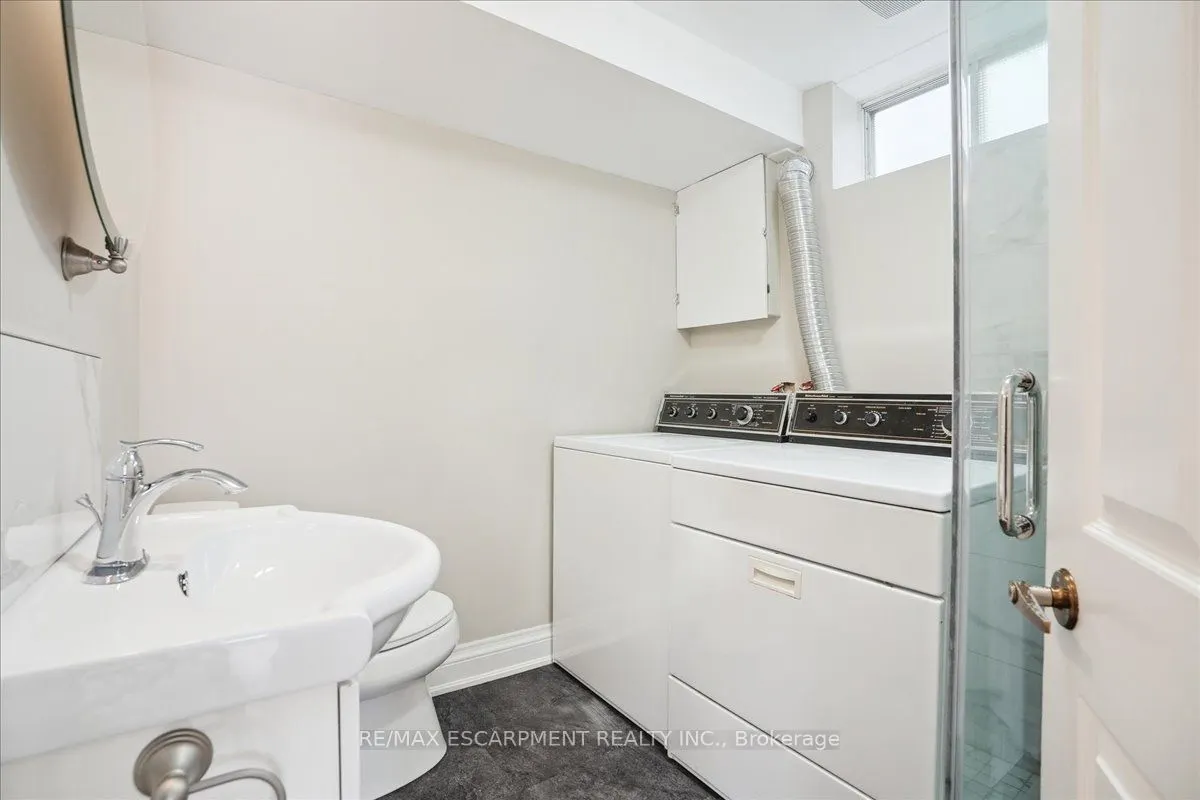 1268 Rosseau Place