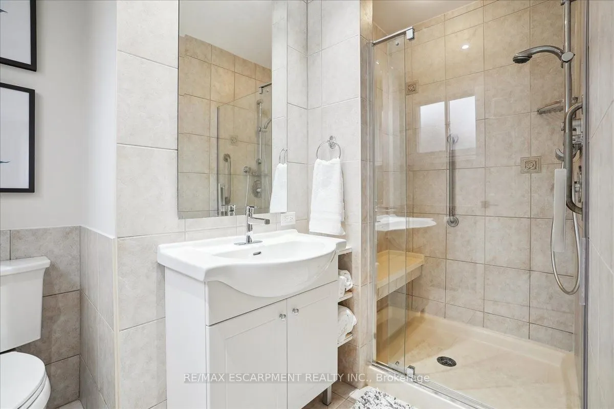 1268 Rosseau Place
