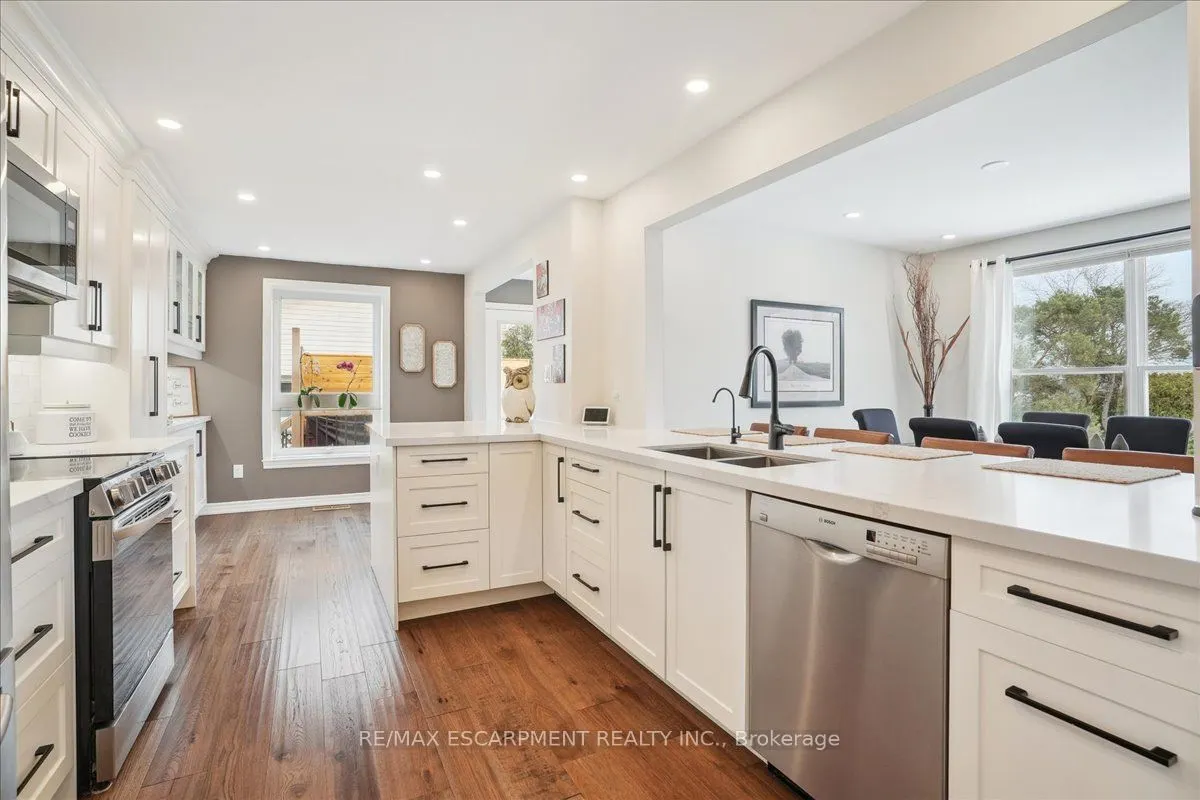 1268 Rosseau Place