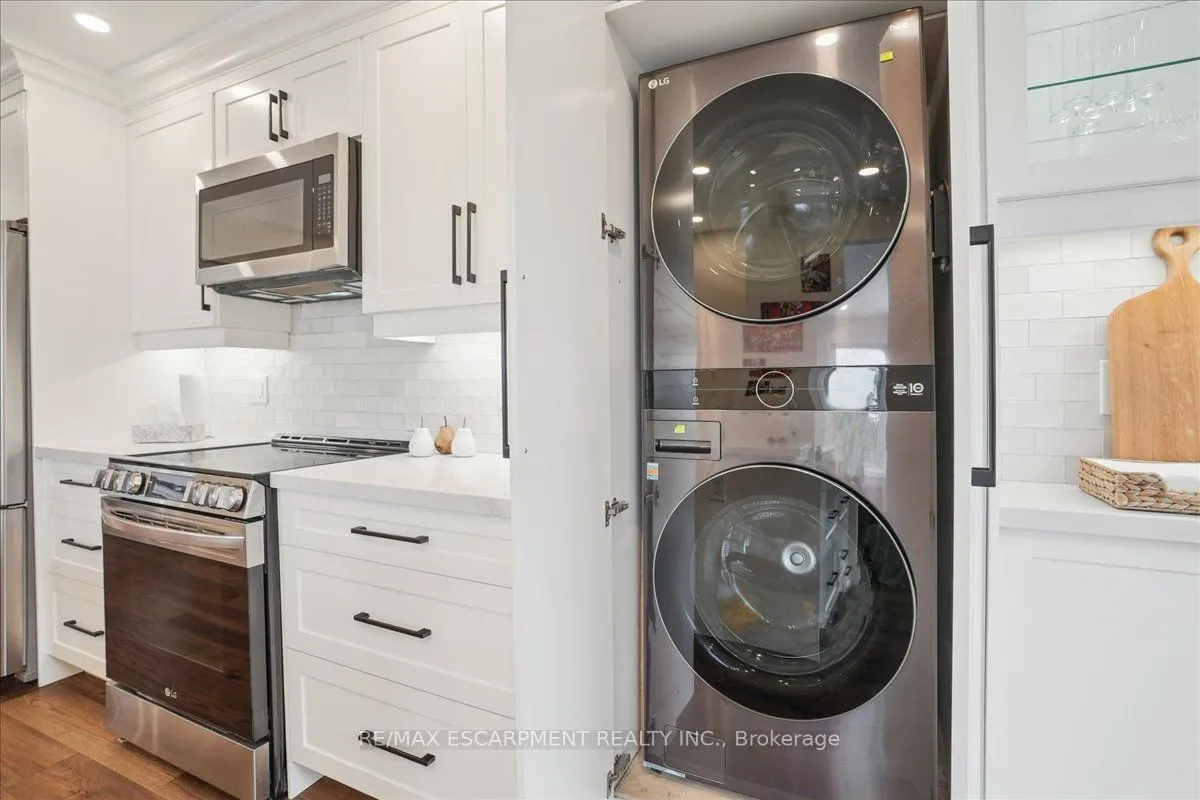 1268 Rosseau Place