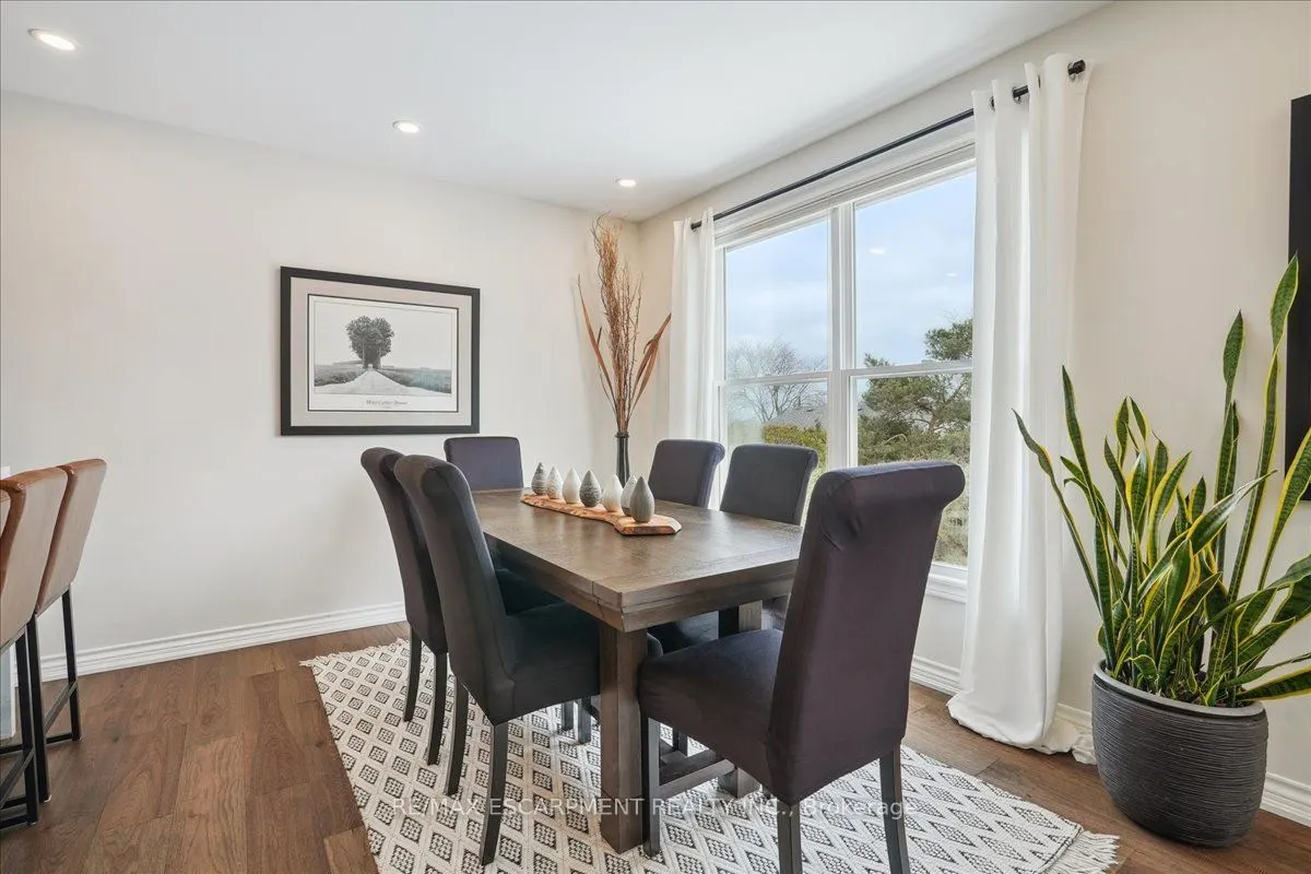 1268 Rosseau Place