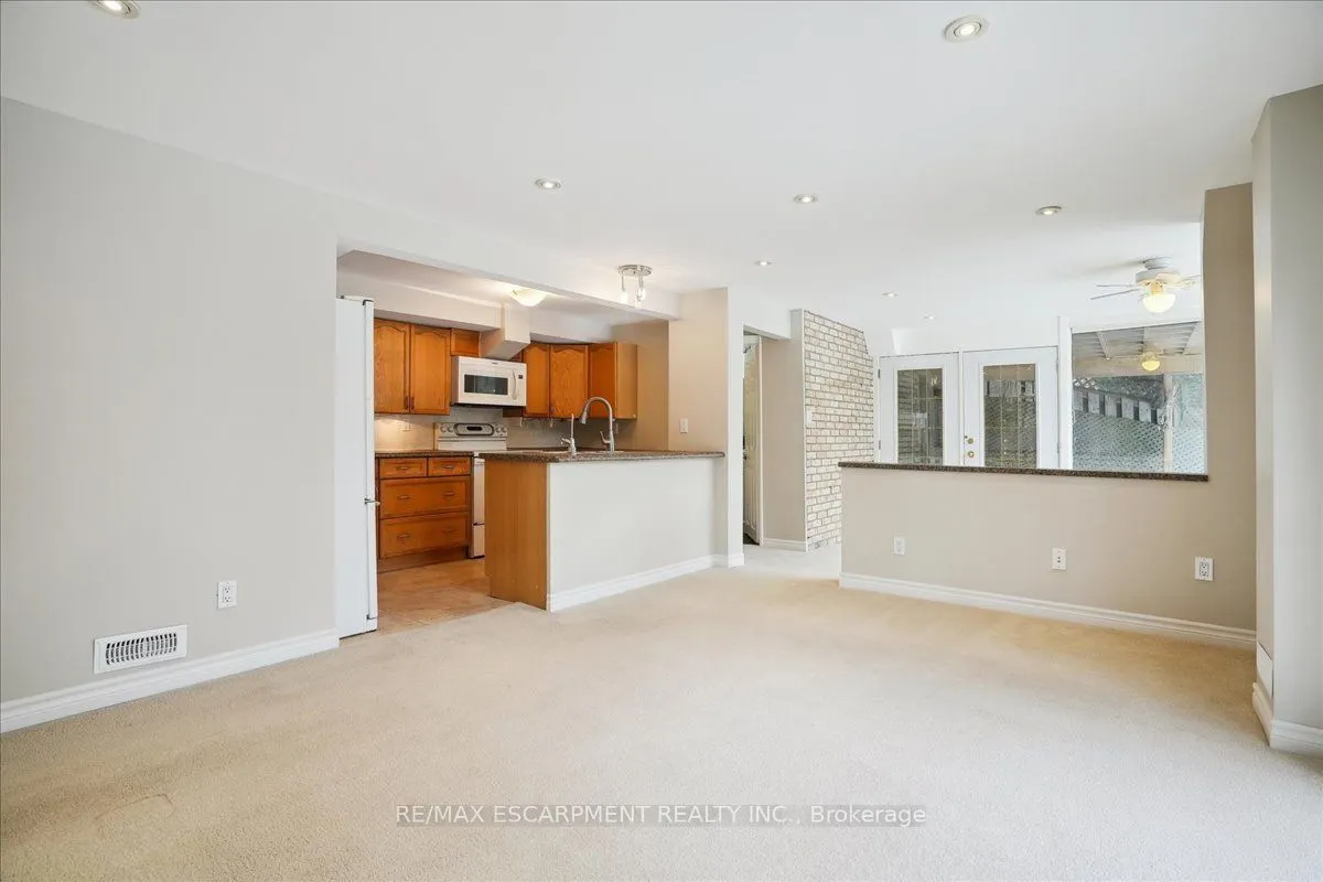 1268 Rosseau Place
