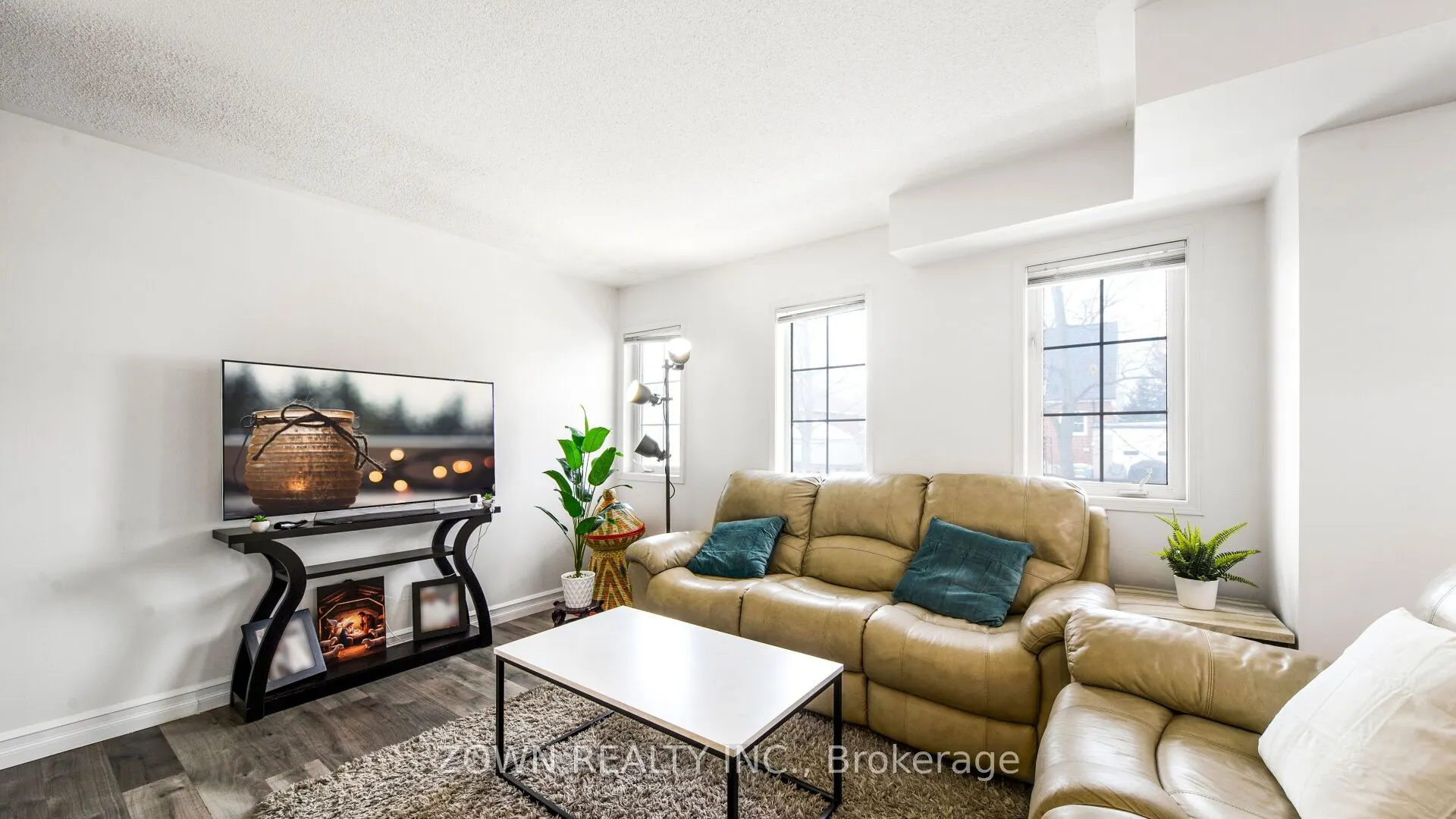 72 Sidney Belsey Crescent, #304