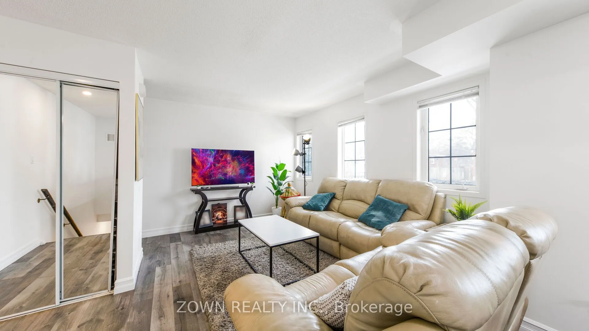 72 Sidney Belsey Crescent, #304