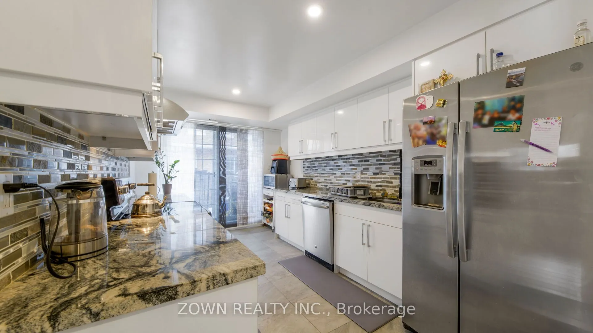 72 Sidney Belsey Crescent, #304