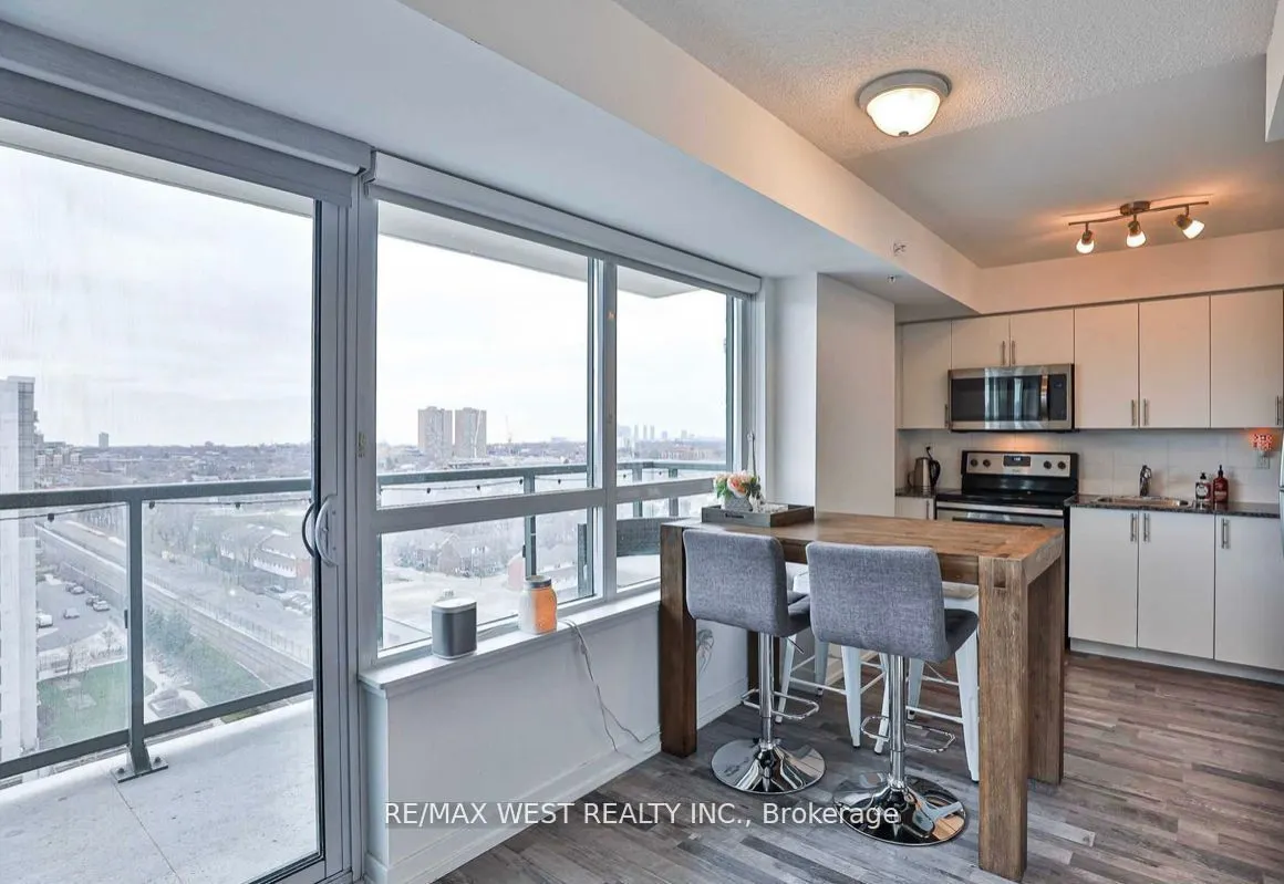 1420 Dupont Street, #1403