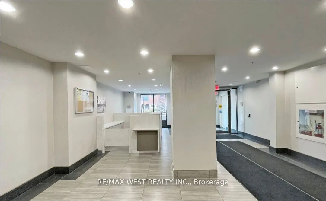 1420 Dupont Street, #1403
