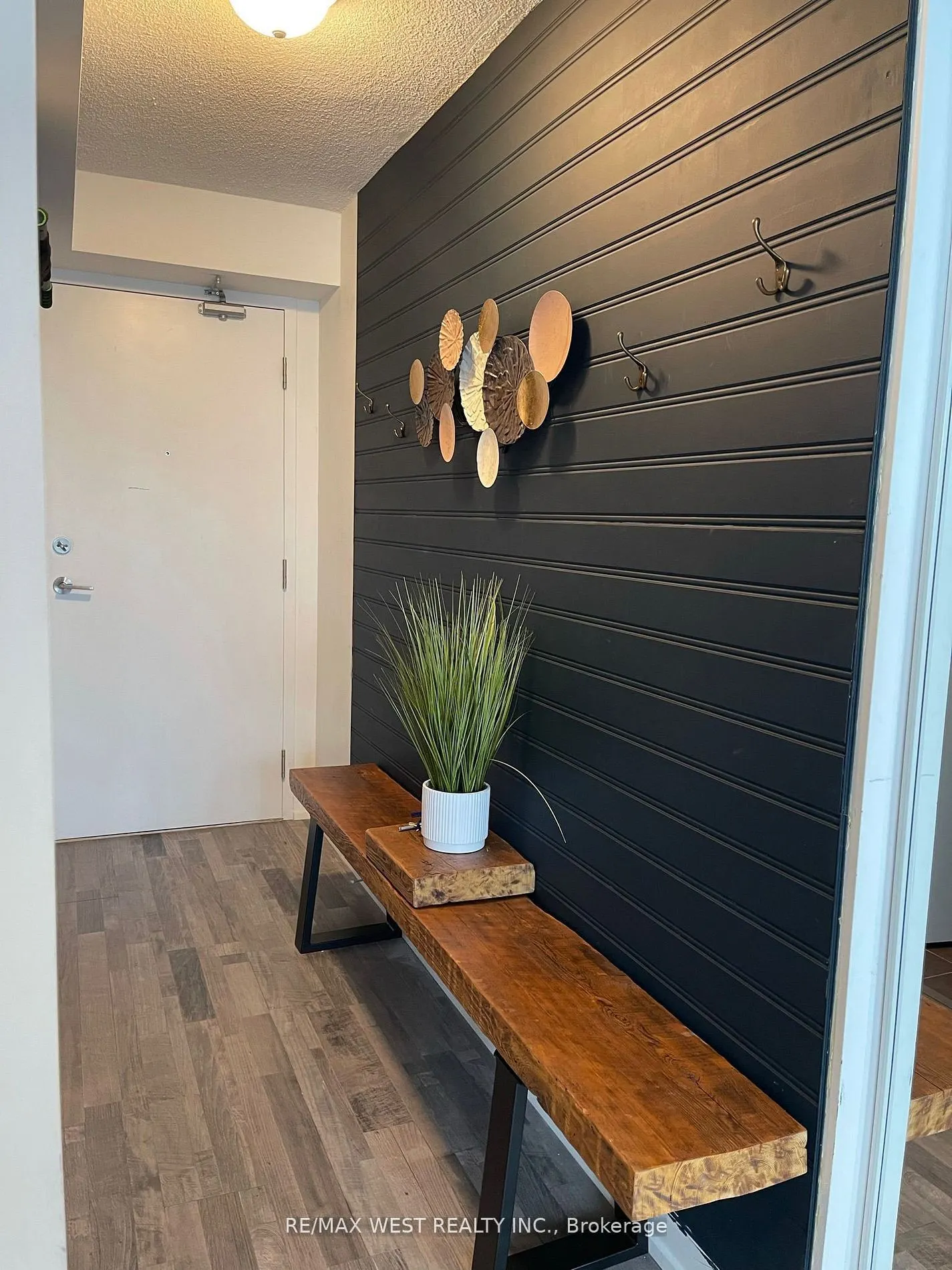 1420 Dupont Street, #1403