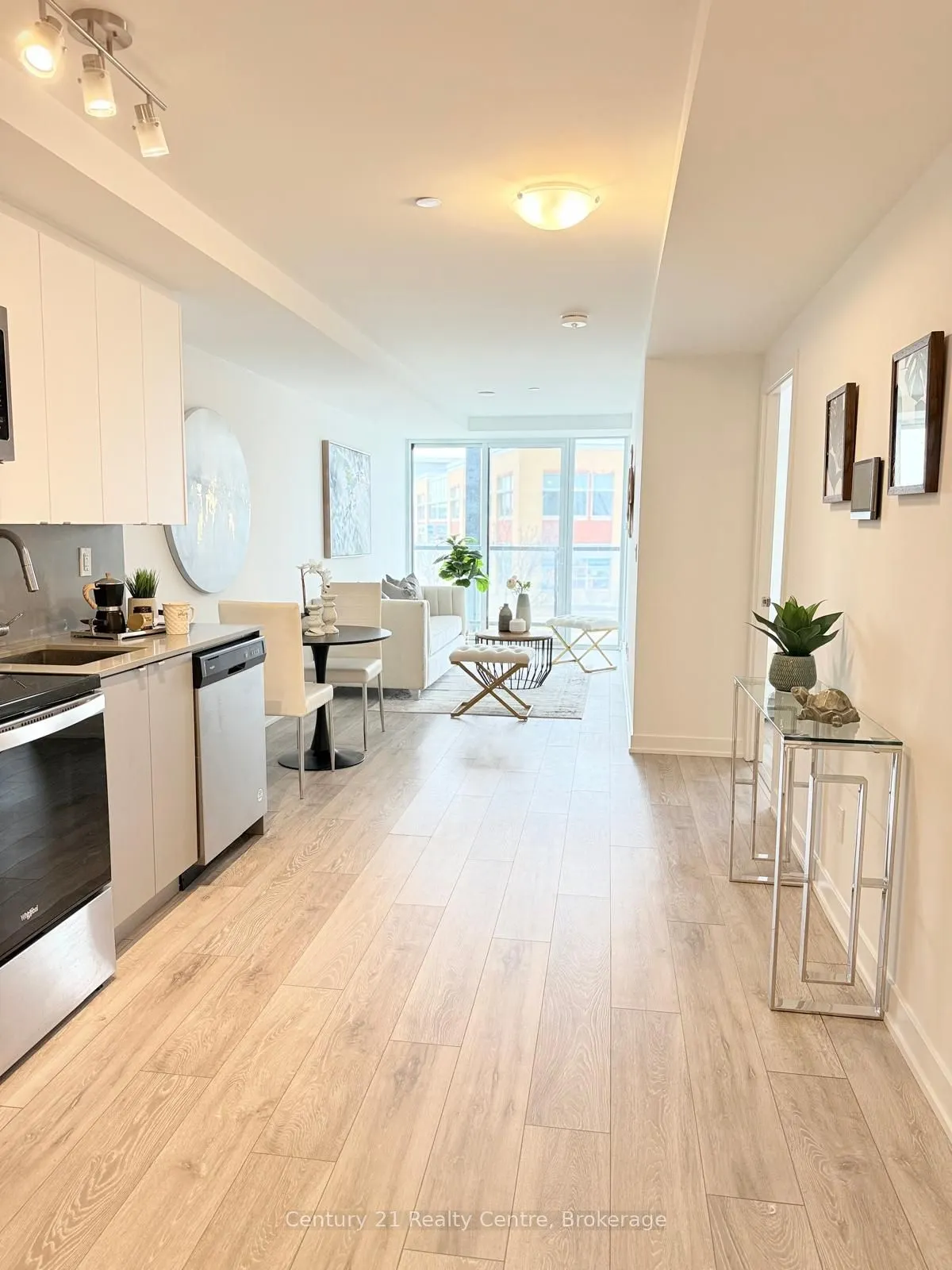 3210 Dakota Common, #A221