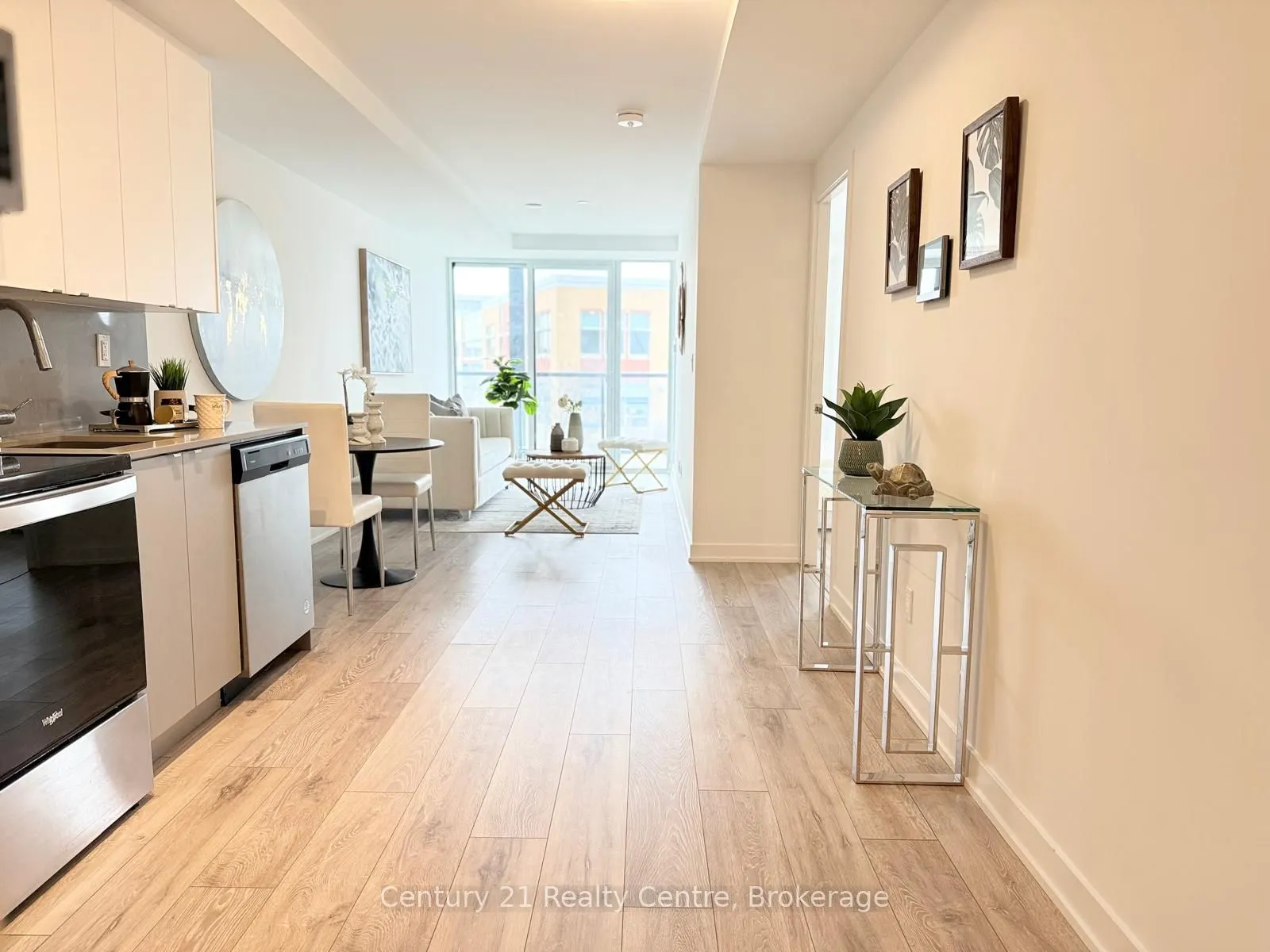 3210 Dakota Common, #A221