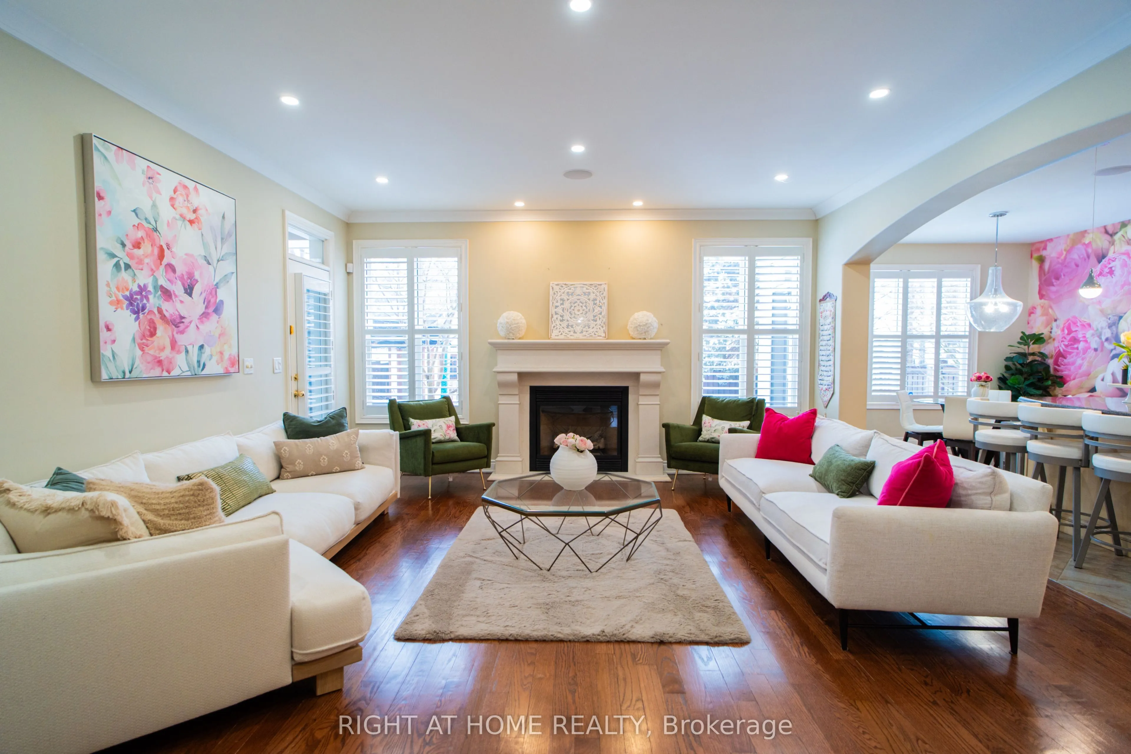 593 Renshaw Court