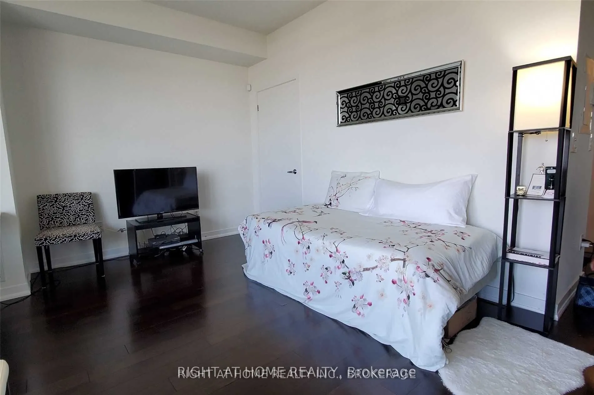 360 Square One Drive, #801
