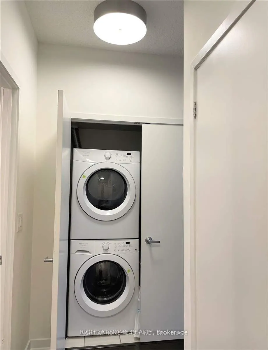 360 Square One Drive, #801