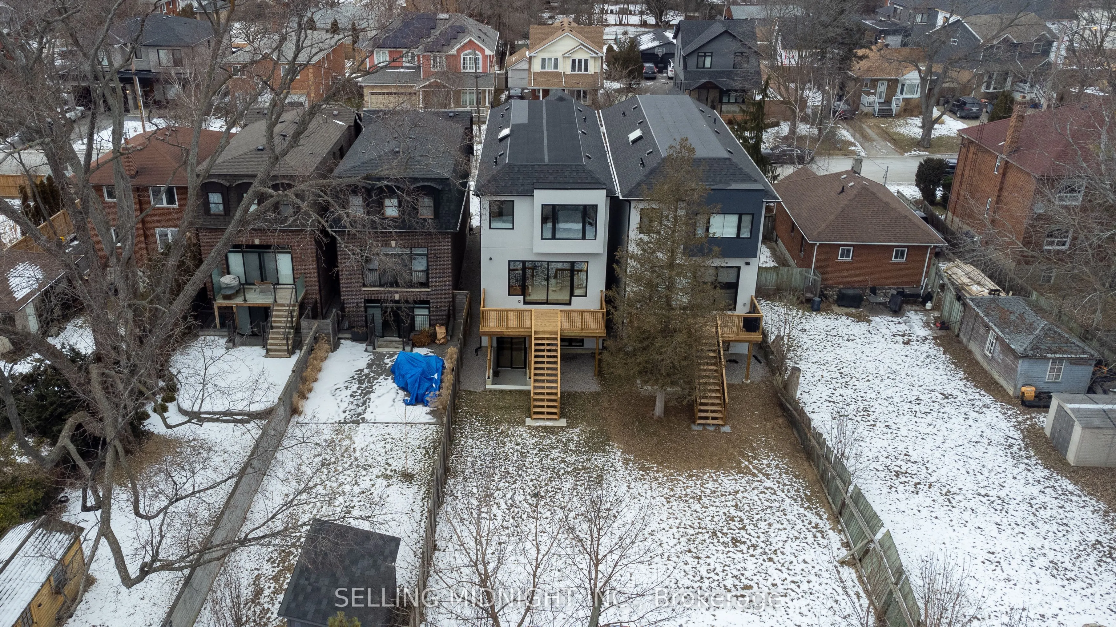 2E Shamrock Avenue