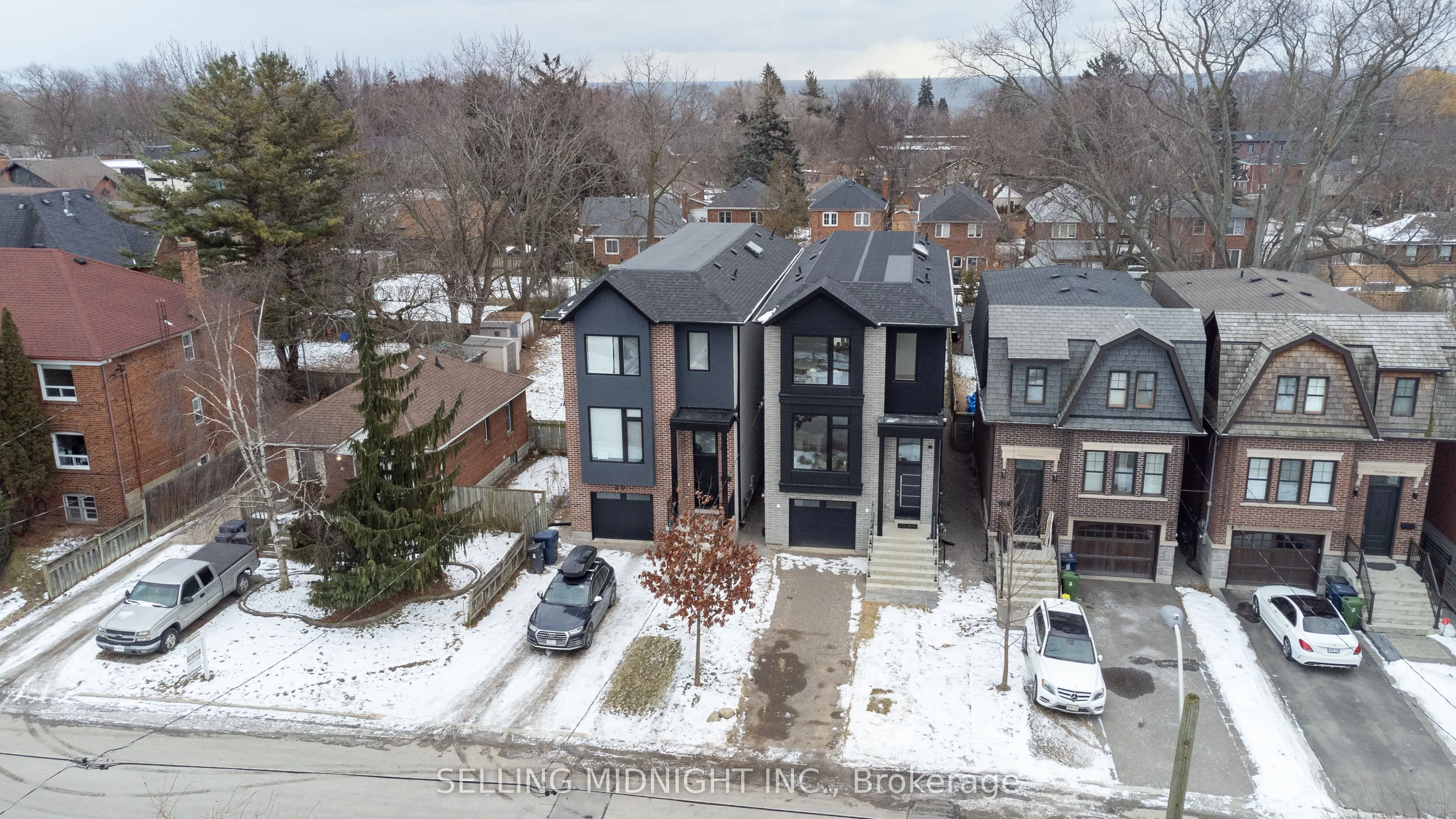 2E Shamrock Avenue
