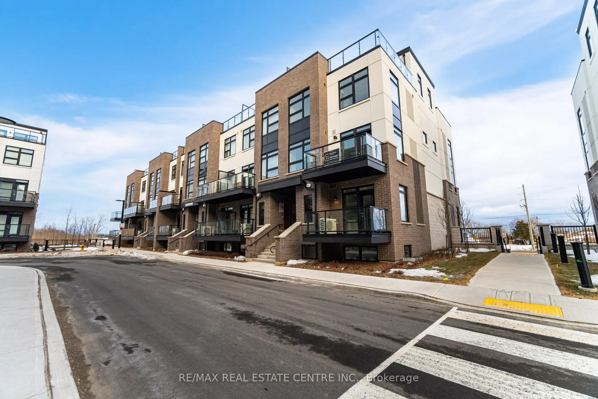 1581 Rose Way, #112