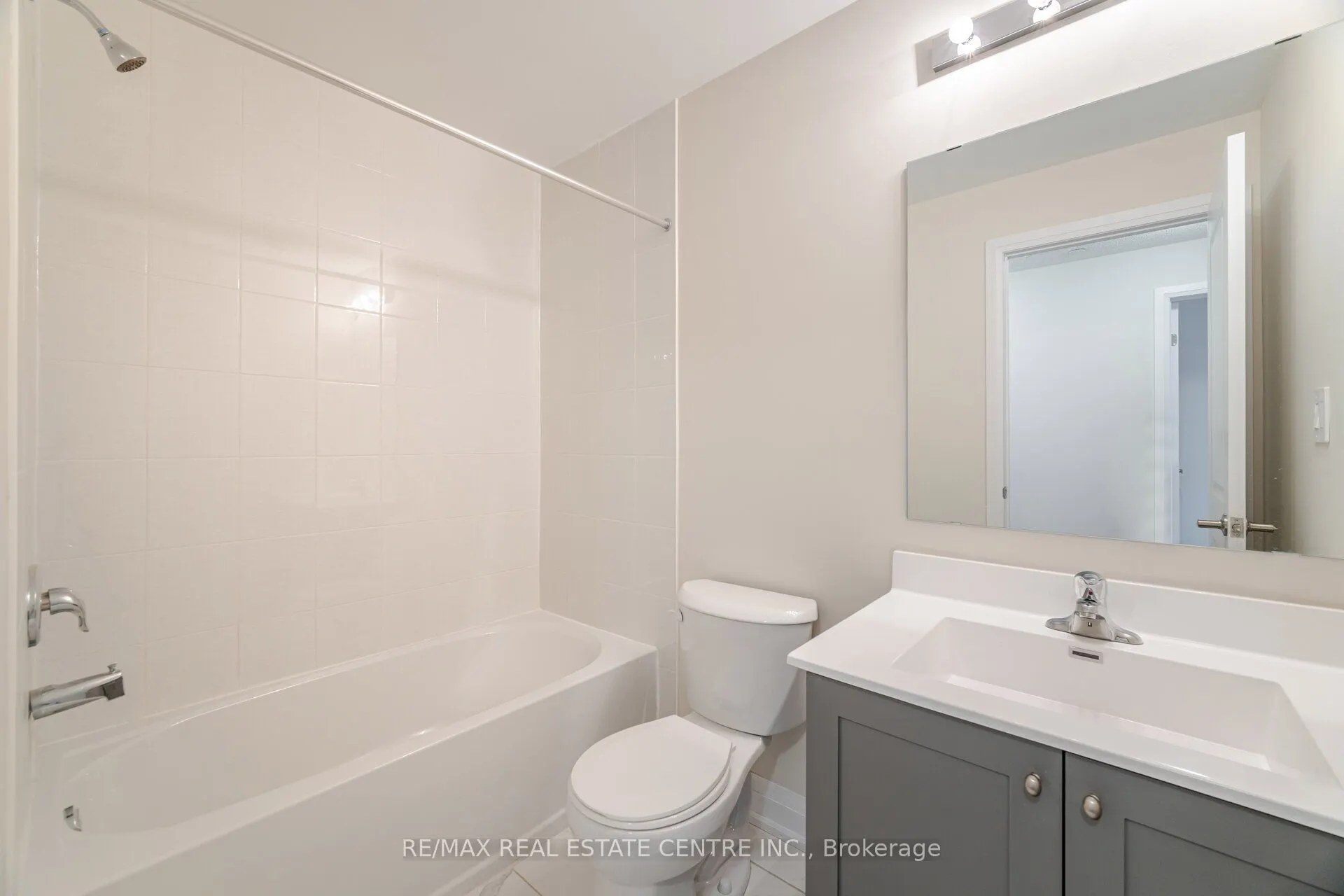1581 Rose Way, #112