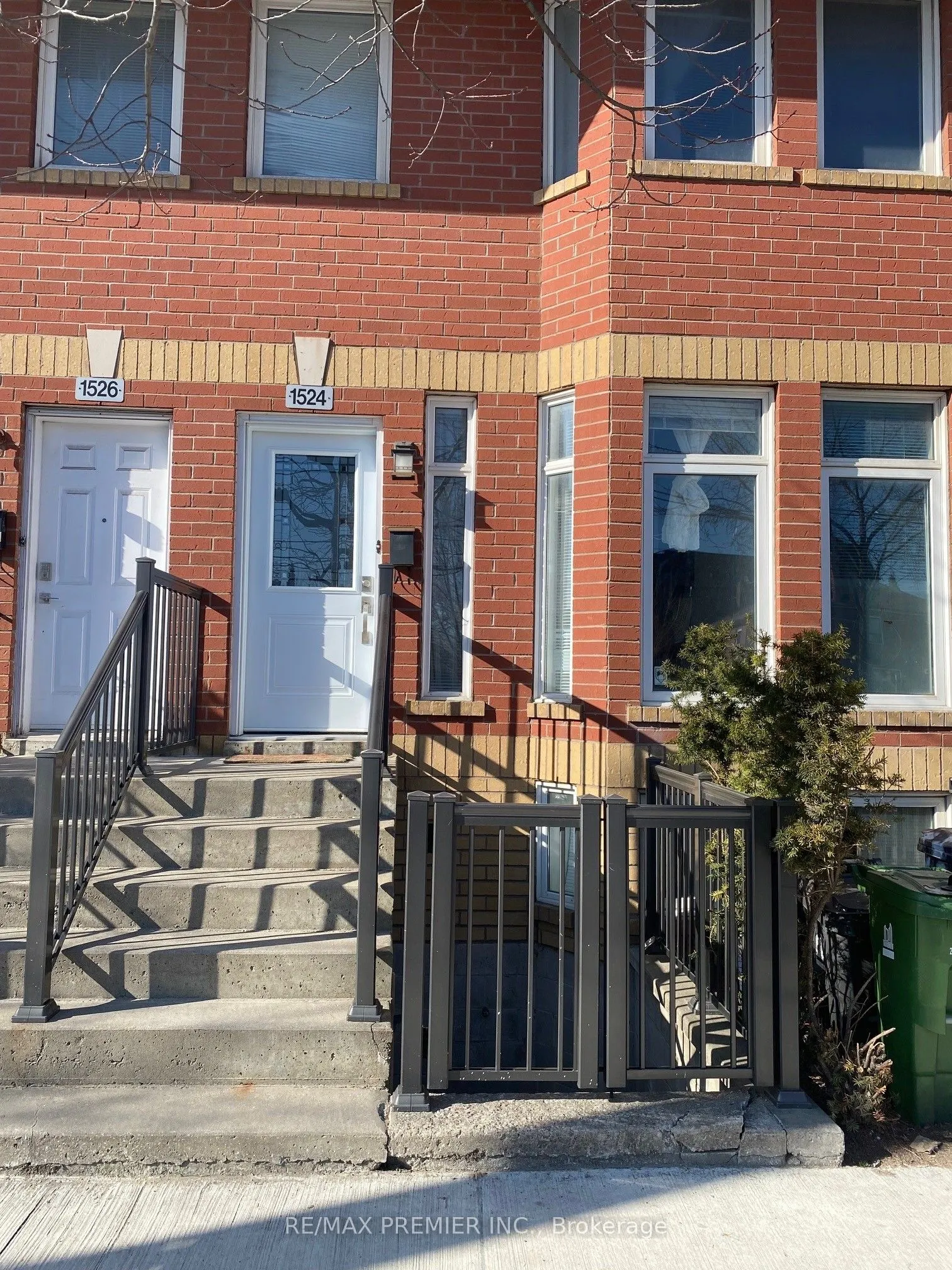 1524 Dupont Street, #Lower