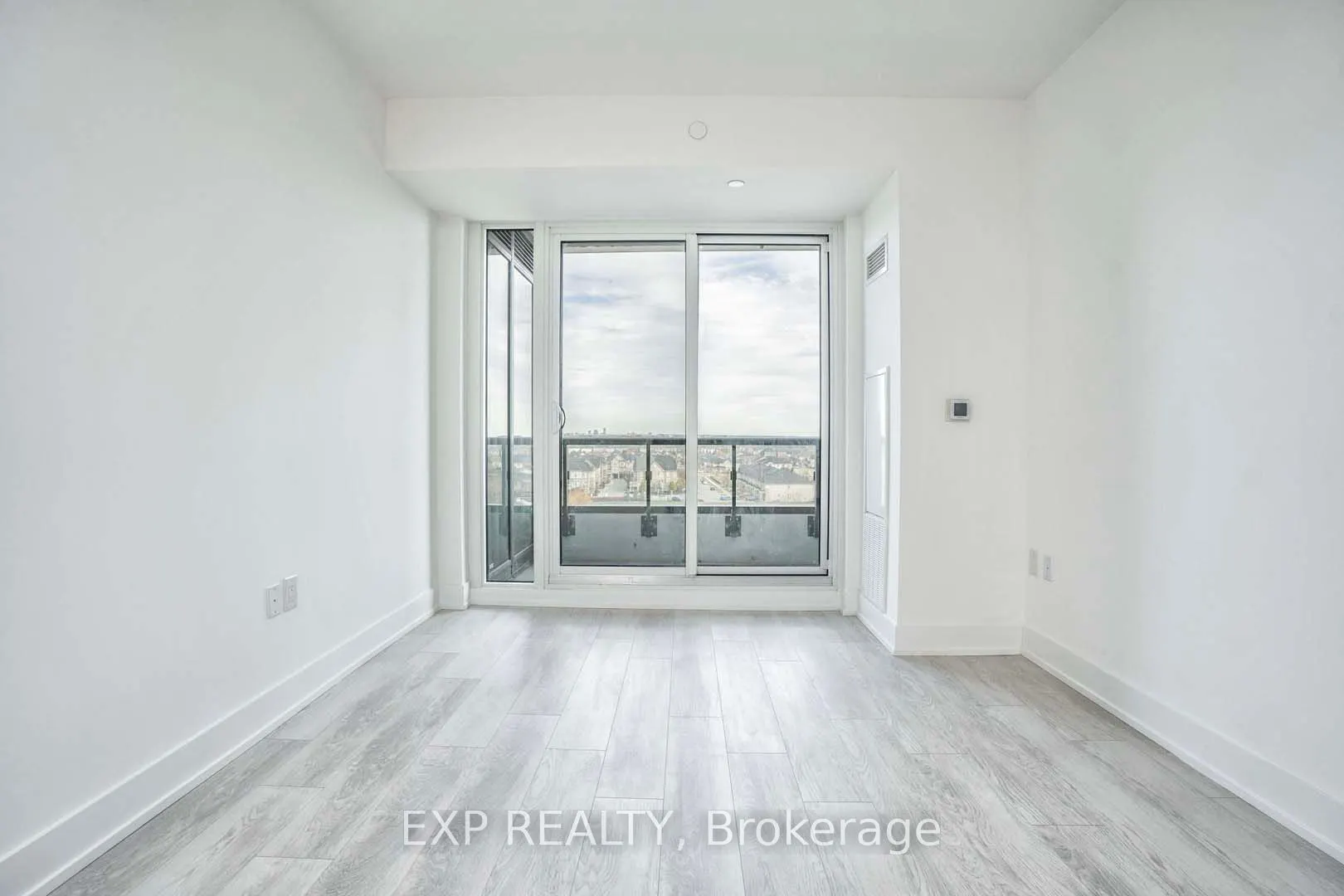 2450 Old Bronte Road, #708
