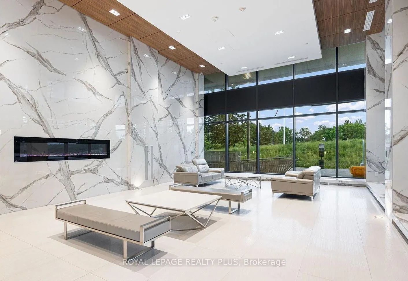 20 Shore Breeze Drive, #2108