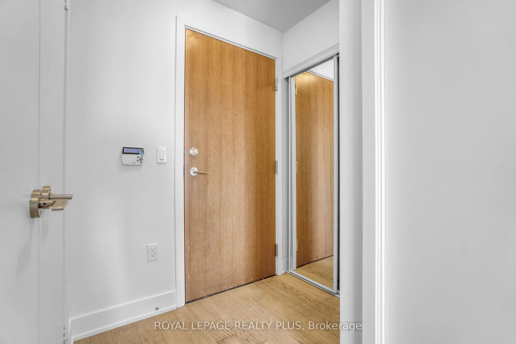 20 Shore Breeze Drive, #2108