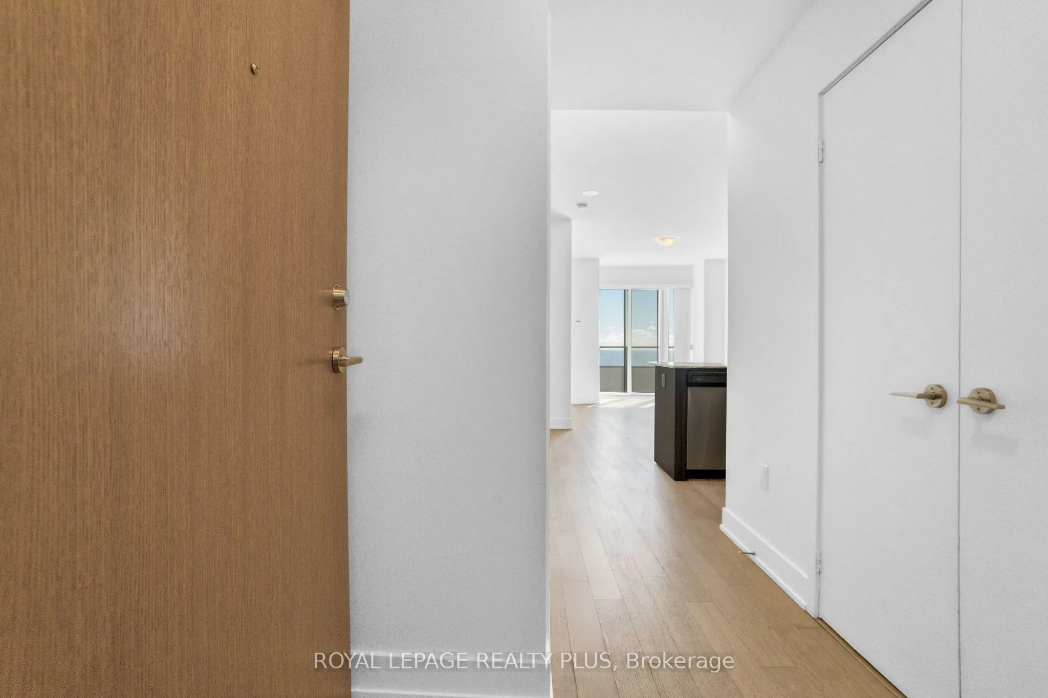 20 Shore Breeze Drive, #2108
