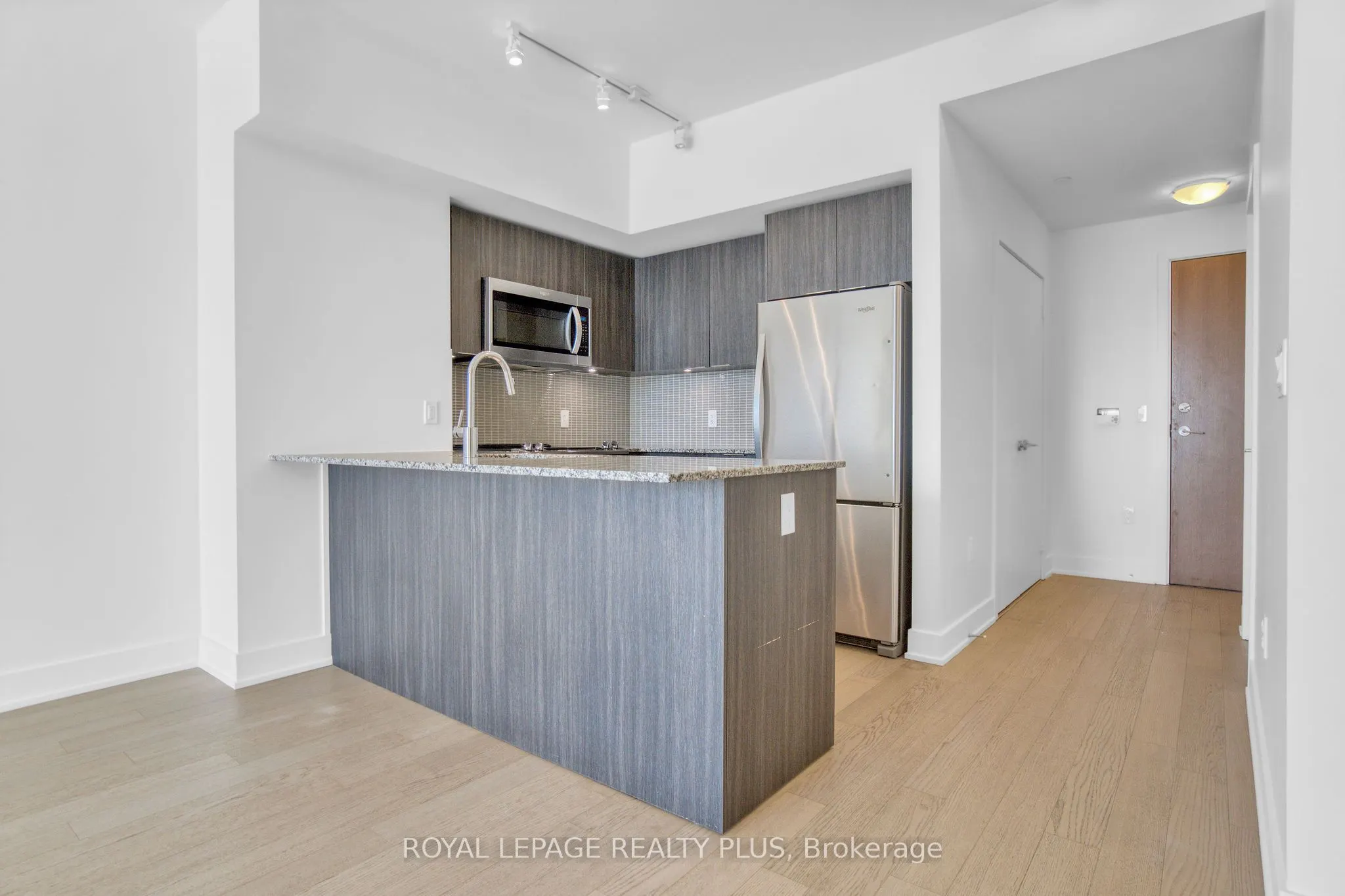 20 Shore Breeze Drive, #2108