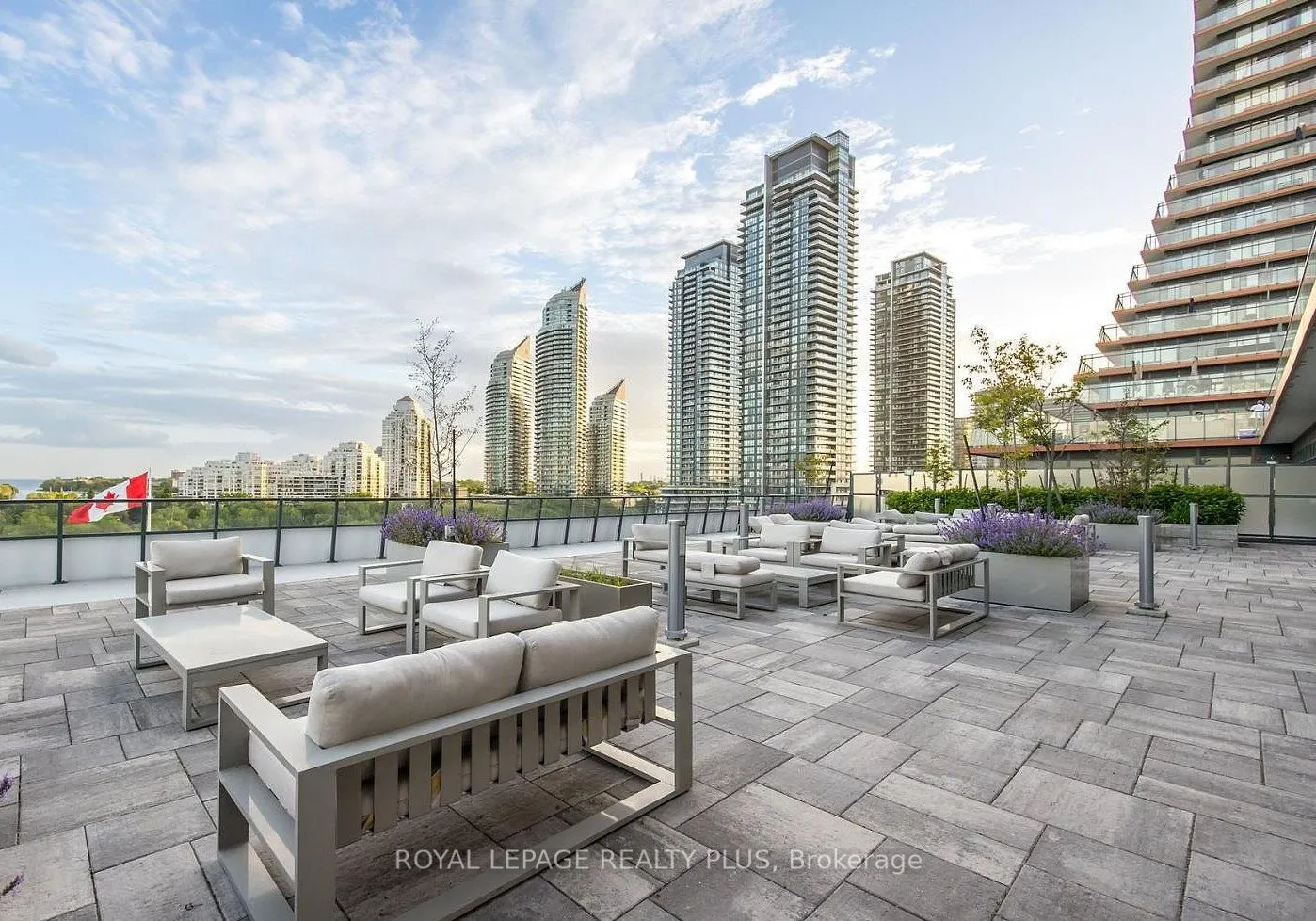 20 Shore Breeze Drive, #2108
