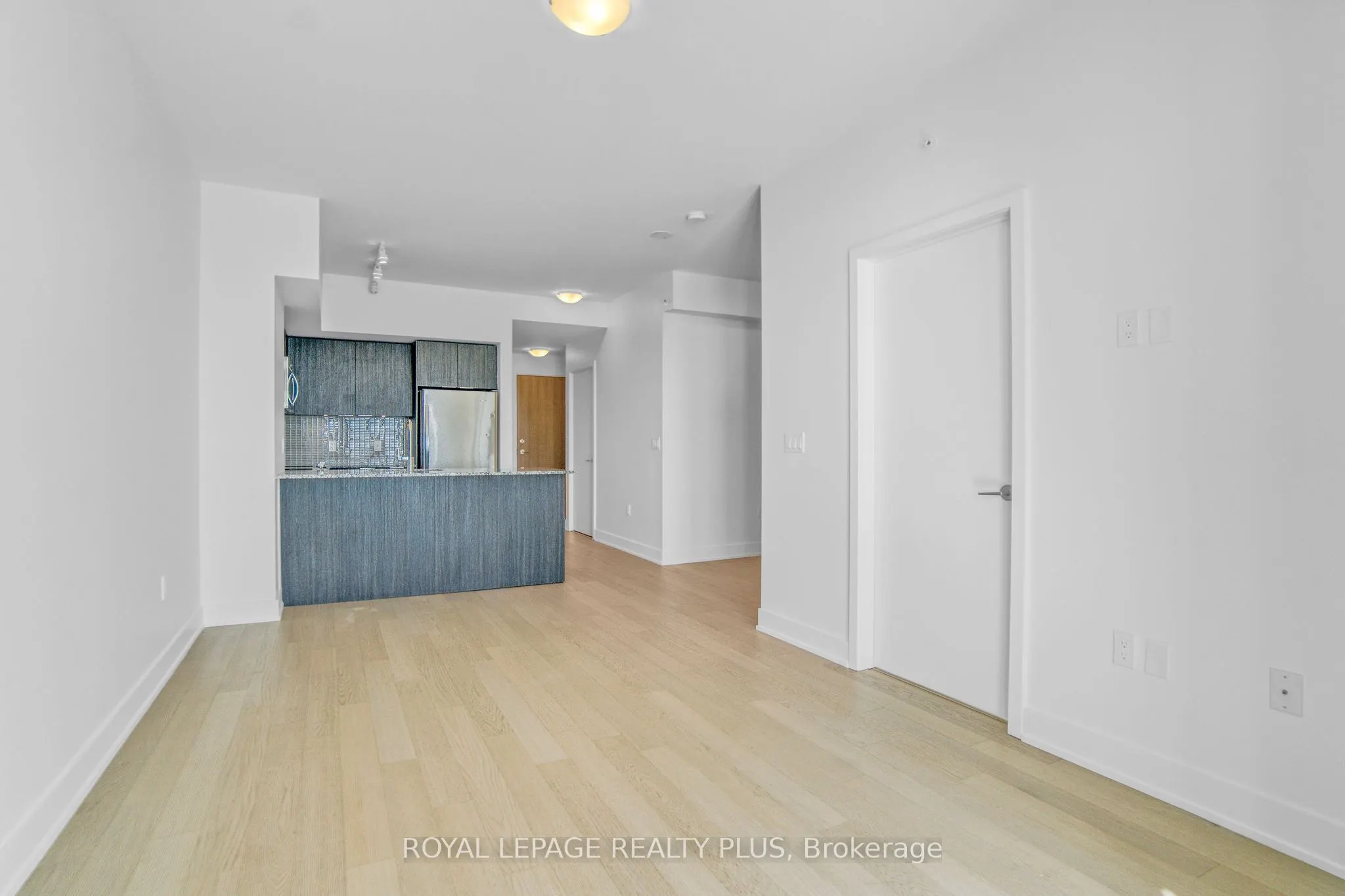 20 Shore Breeze Drive, #2108
