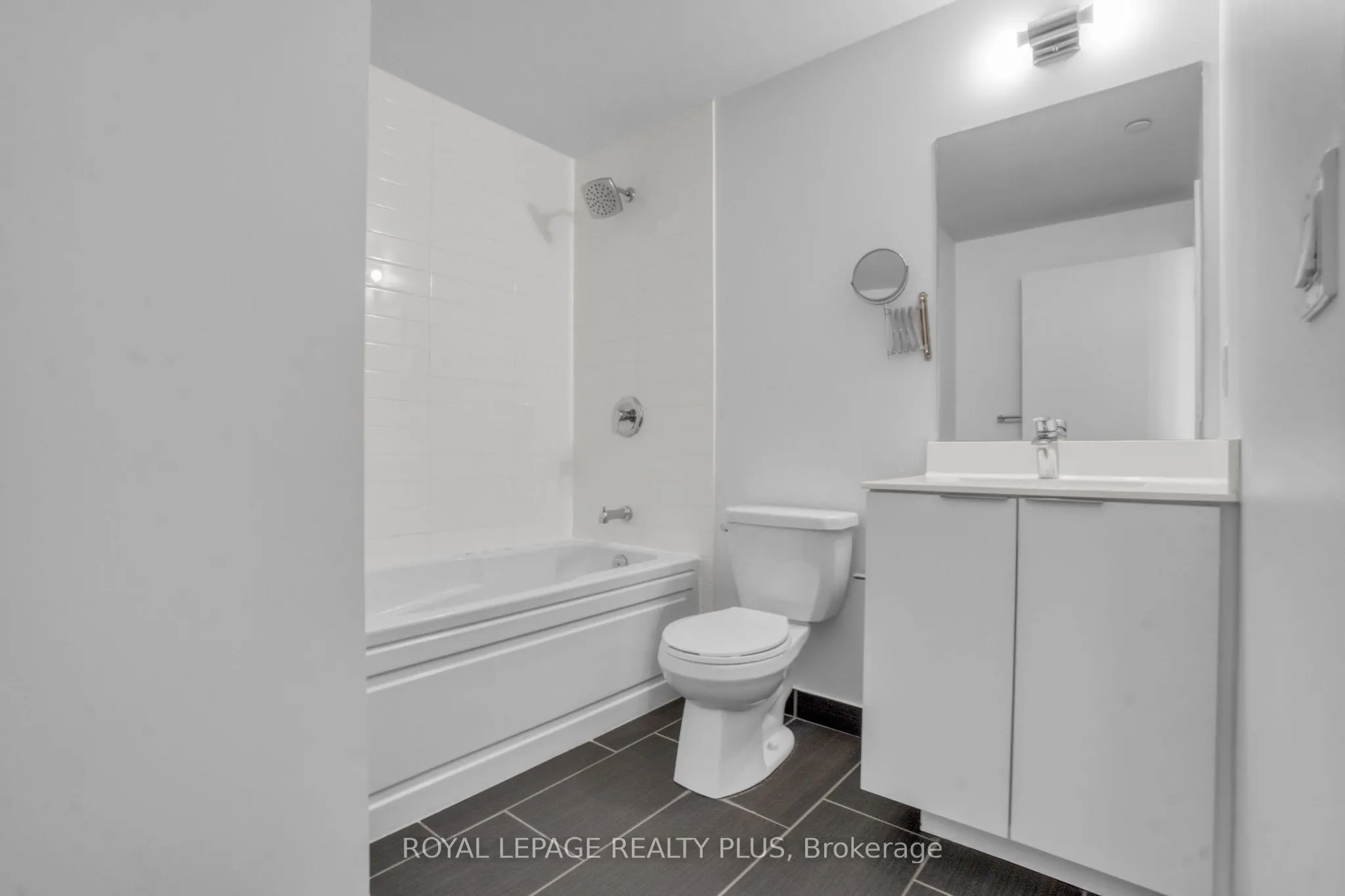 20 Shore Breeze Drive, #2108
