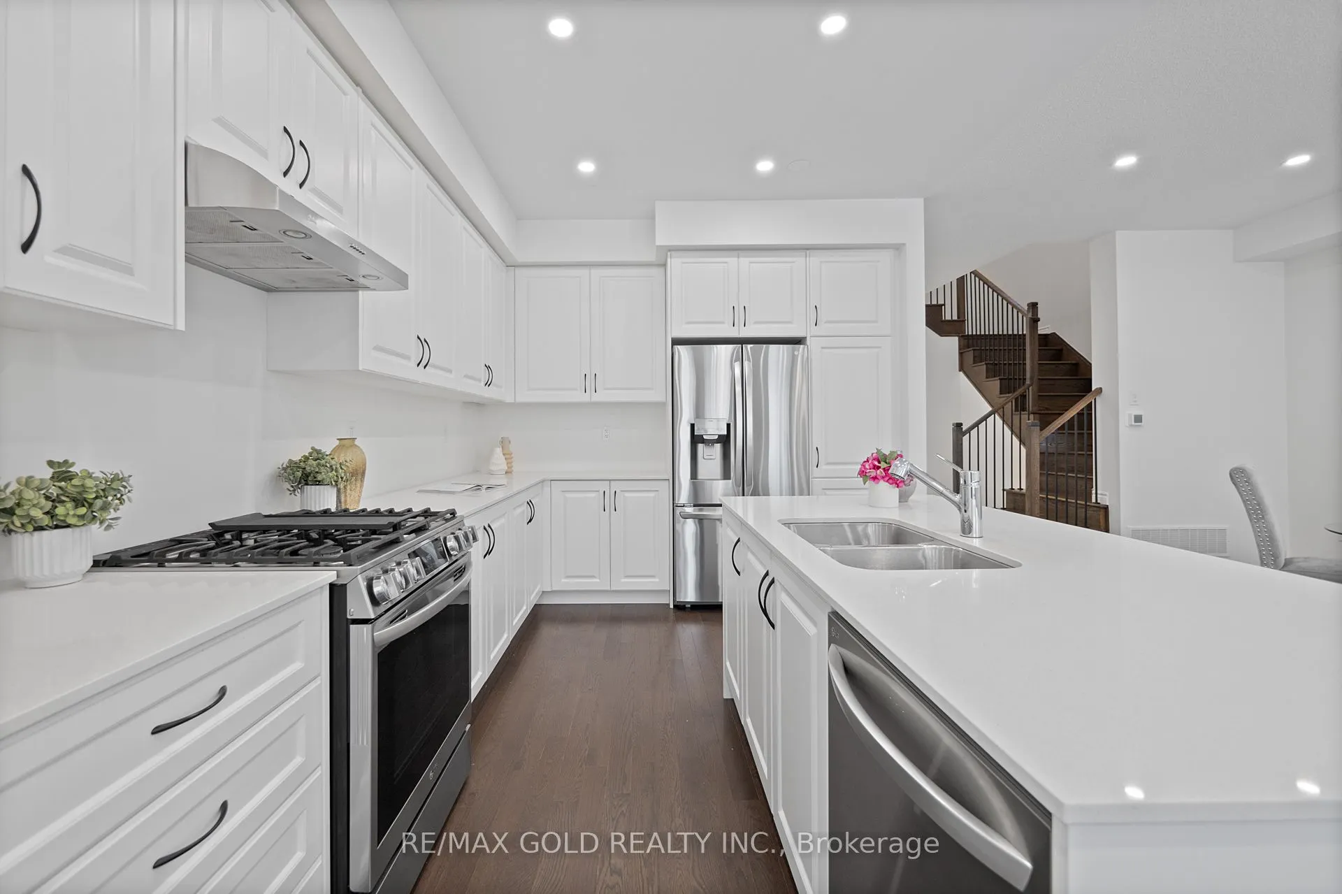 474 Bergamot Avenue