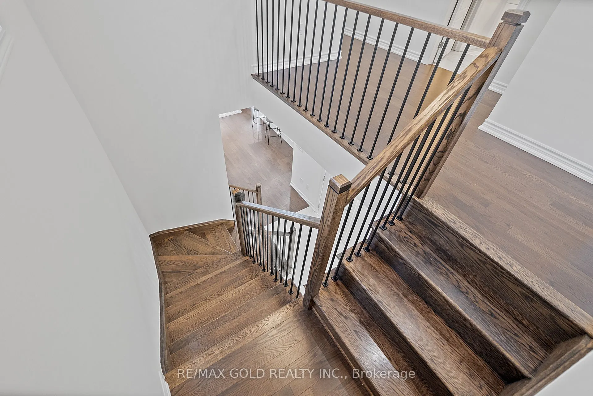 474 Bergamot Avenue
