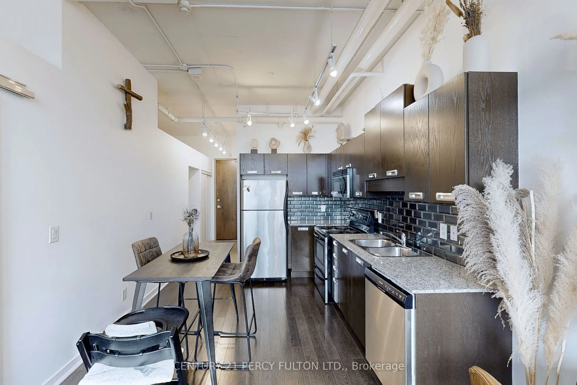 2 Fieldway Road, #1215