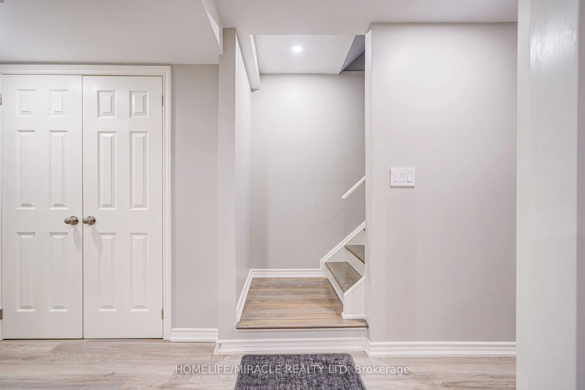 27 Bellcrest Road