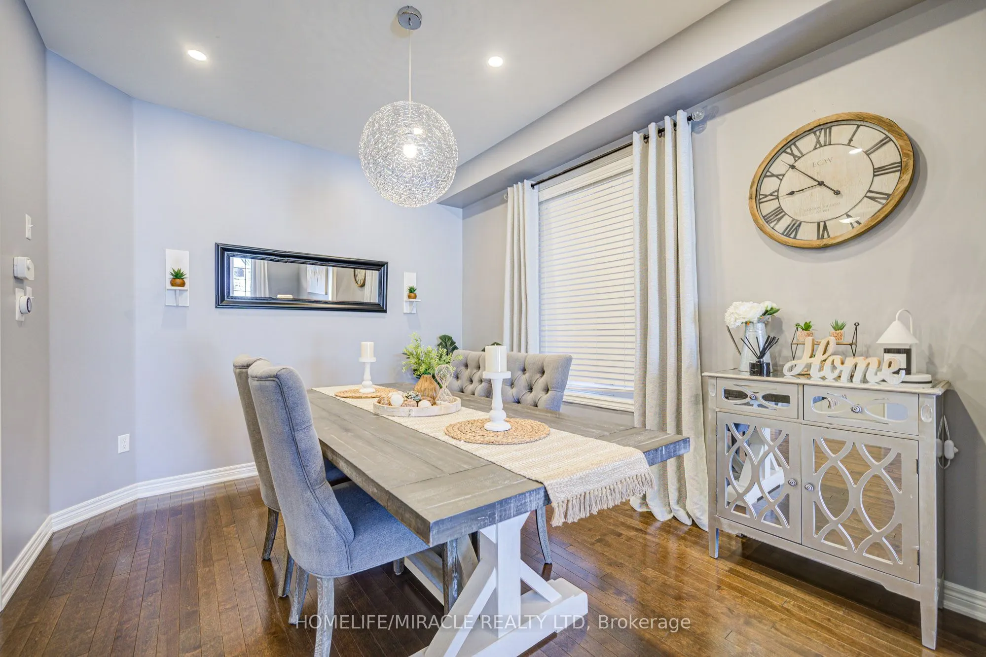 27 Bellcrest Road