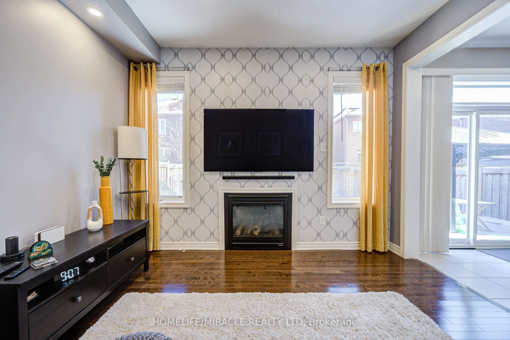 27 Bellcrest Road