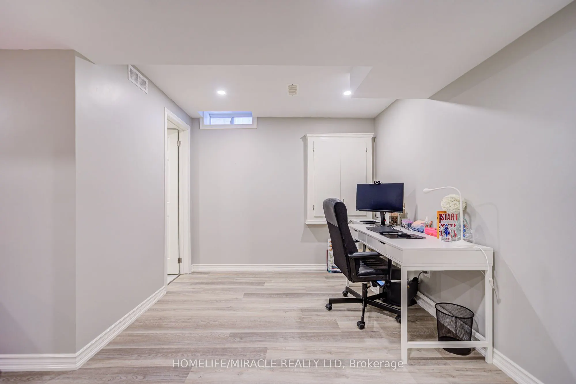 27 Bellcrest Road