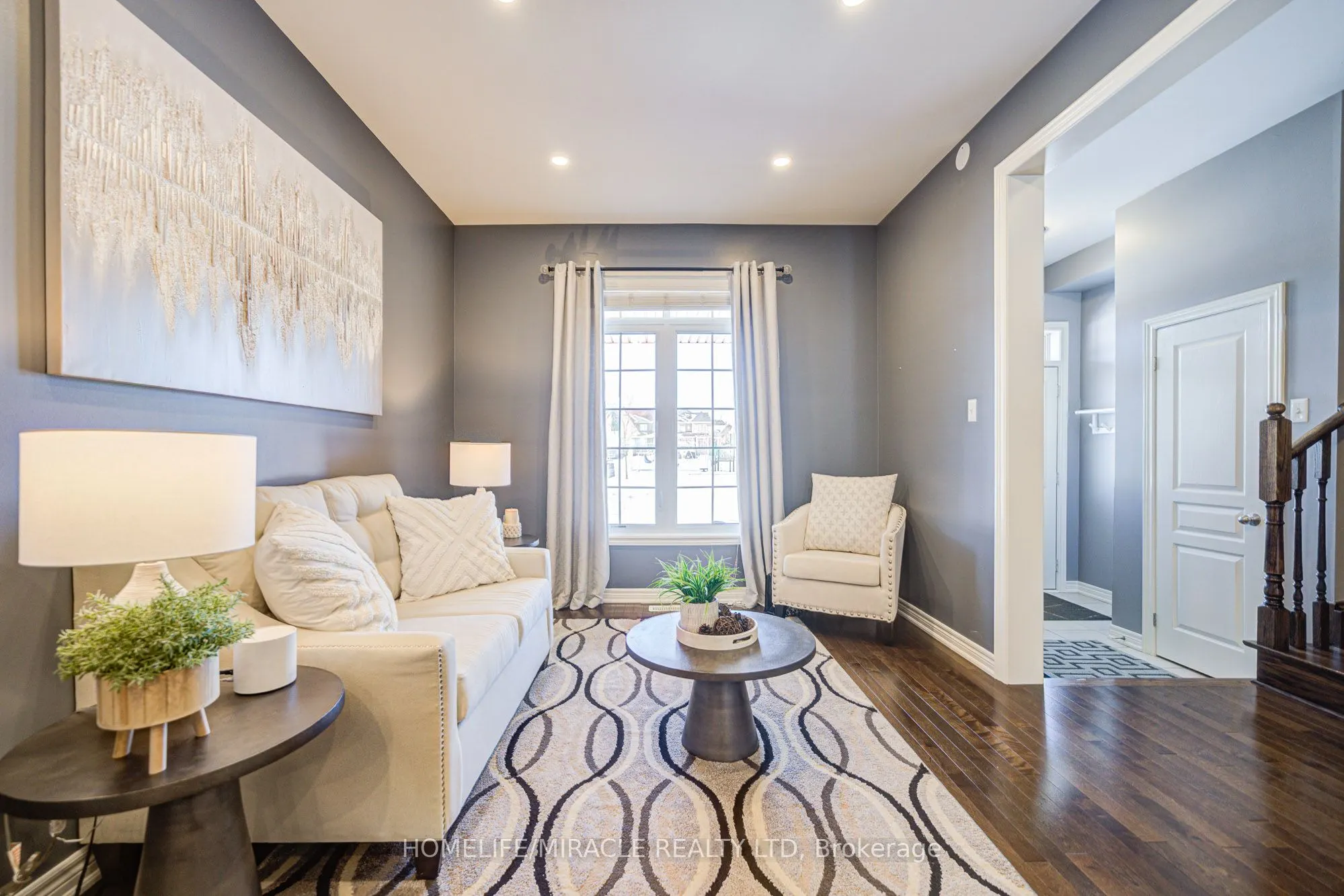27 Bellcrest Road
