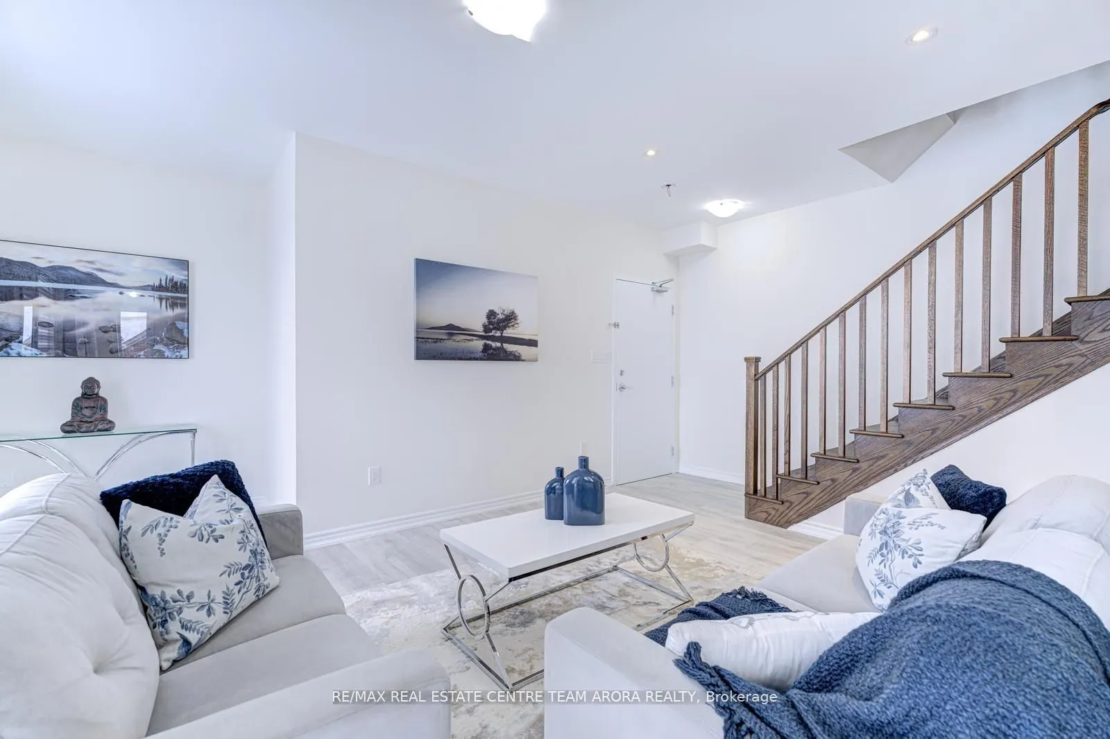 10 Knotsberry Circle, #2