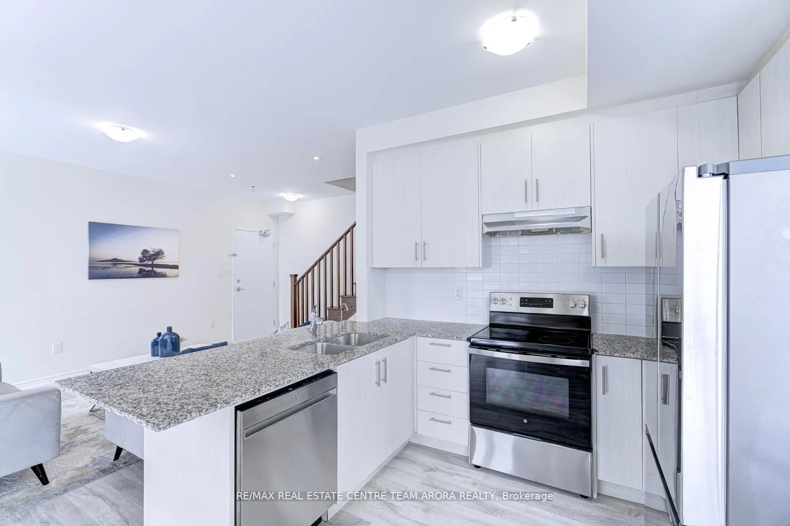10 Knotsberry Circle, #2