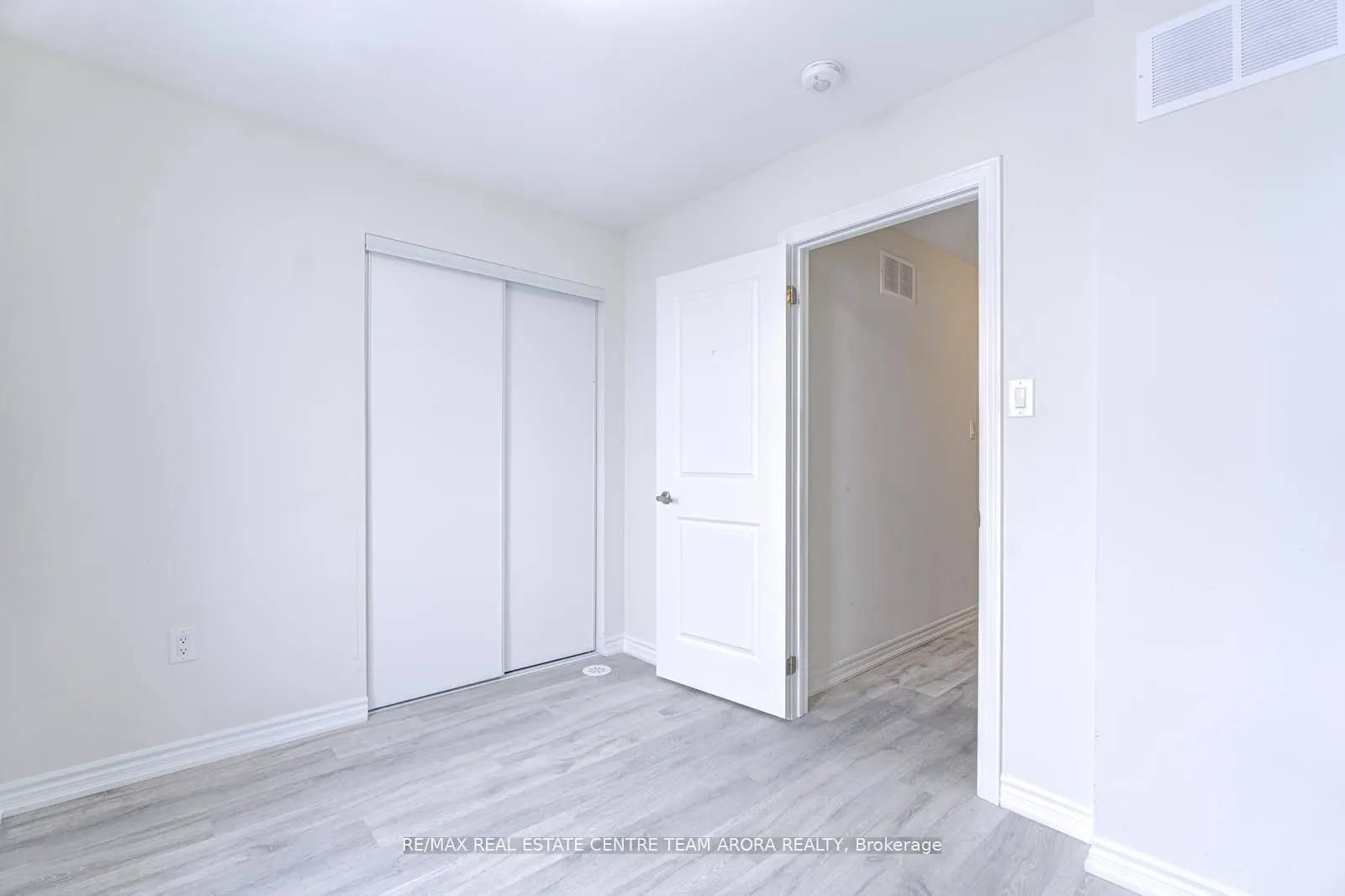 10 Knotsberry Circle, #2