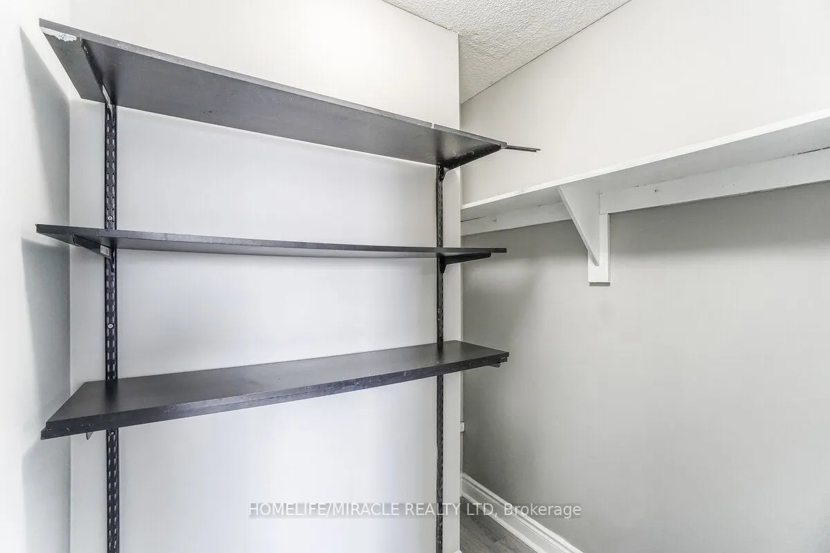 15 Kensington Road, #1703
