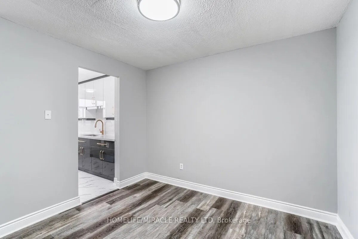 15 Kensington Road, #1703