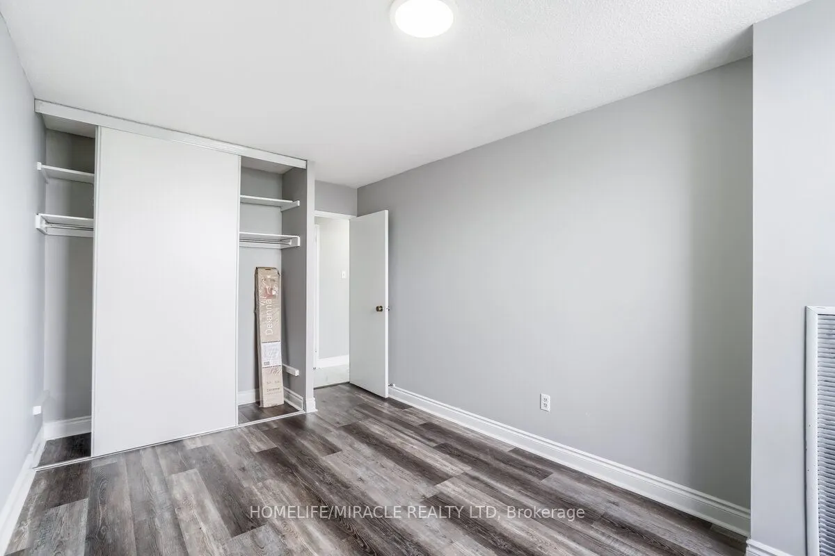 15 Kensington Road, #1703